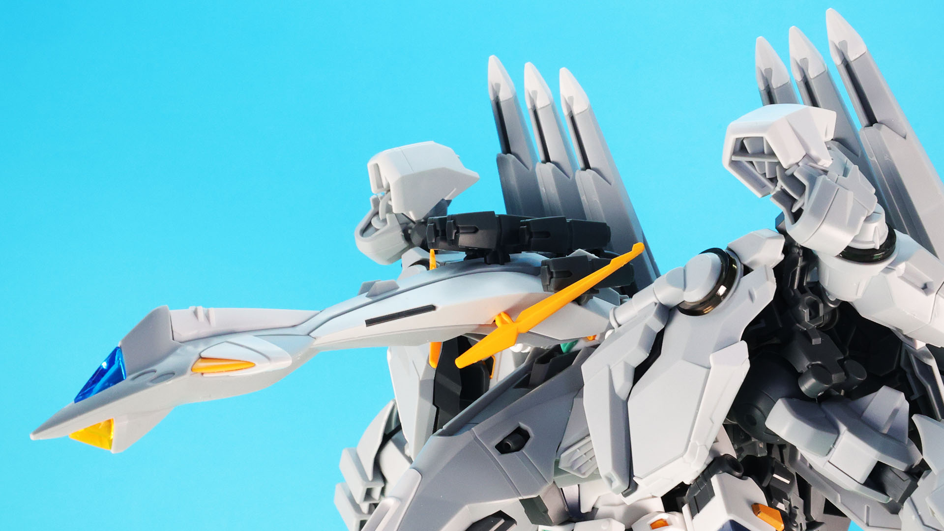 前方へ引き出す形でさらに先端にかぶせるようにします