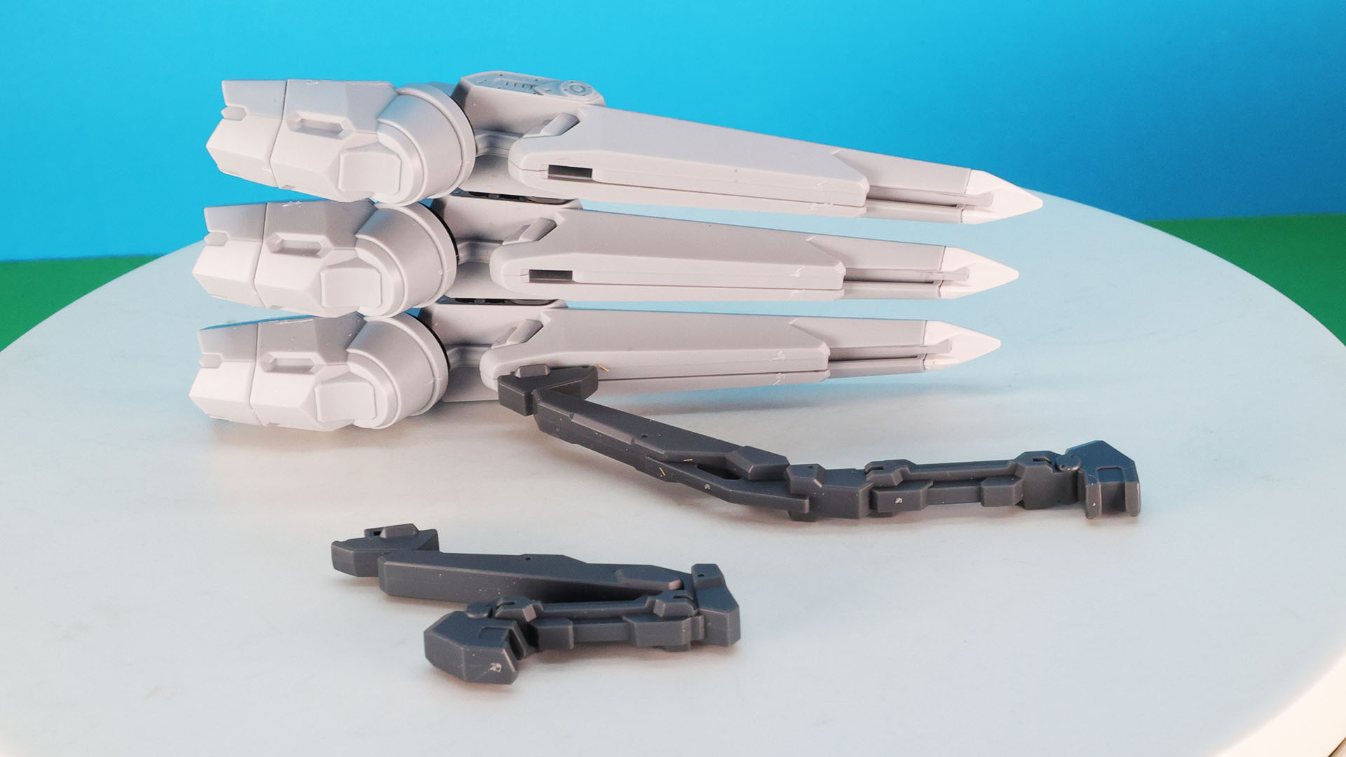 シェルフ・ノズルは引き延ばした形状のアームと取り替えます