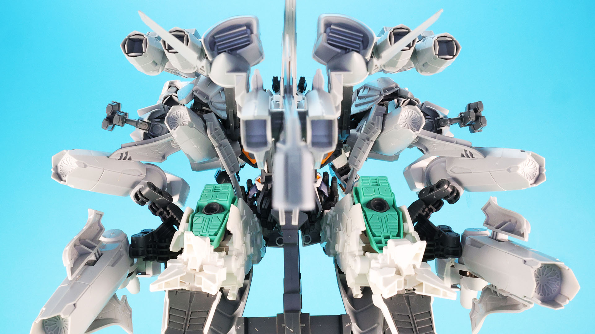 その推進機を後方から見てみます。レーンはこれを操縦していたのか……