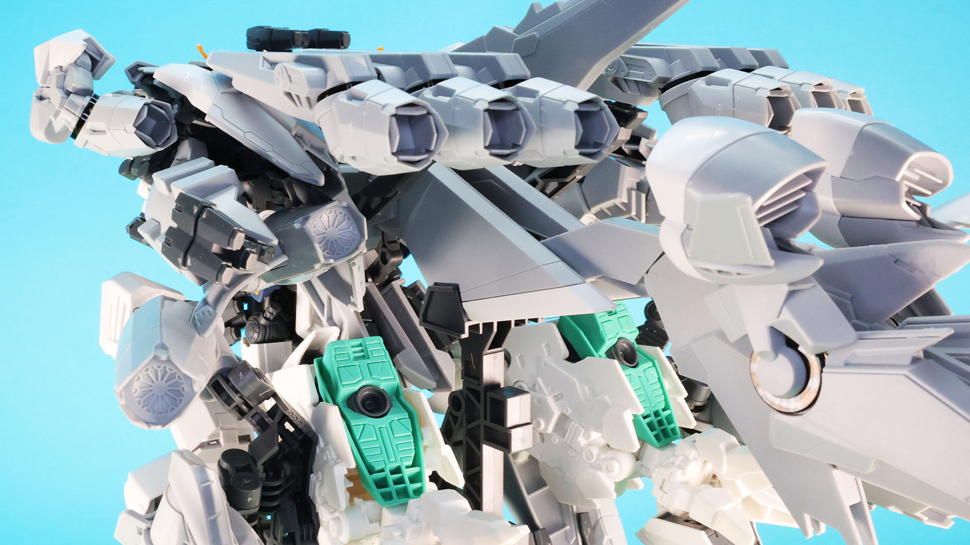 マフティーの2機のメッサーを圧倒しました