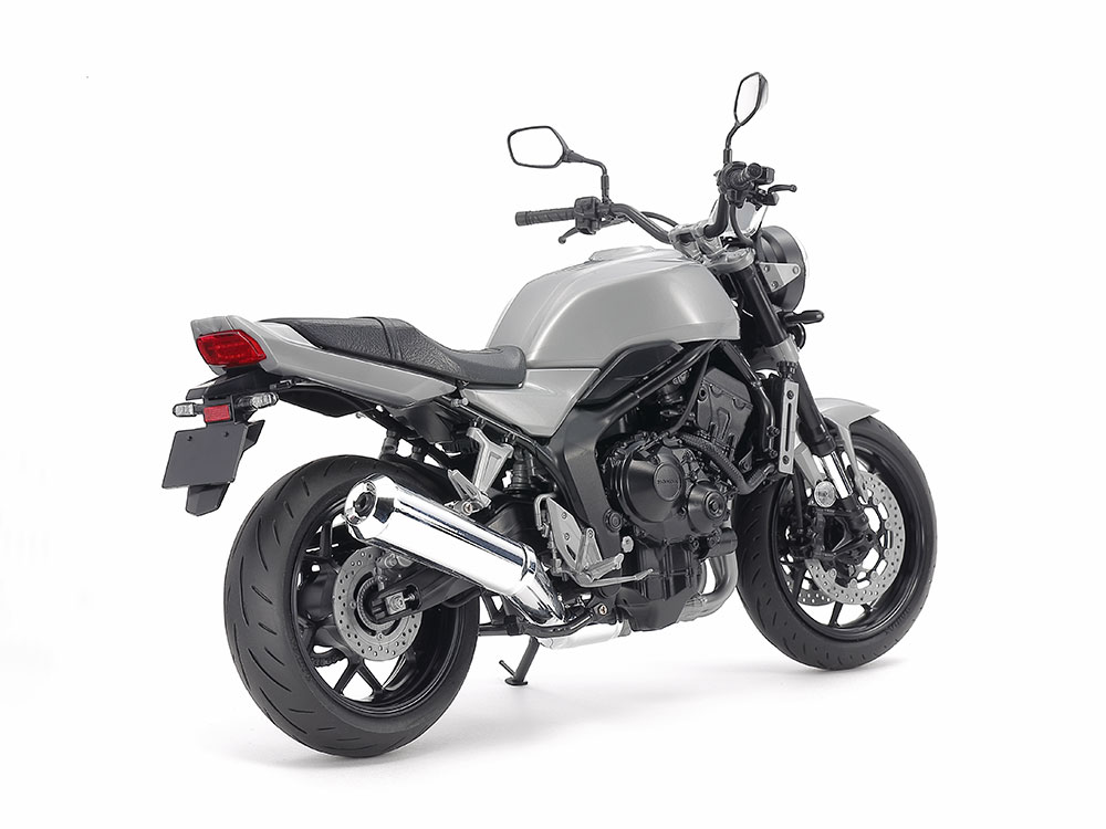 塗装をせずに組み立てた状態