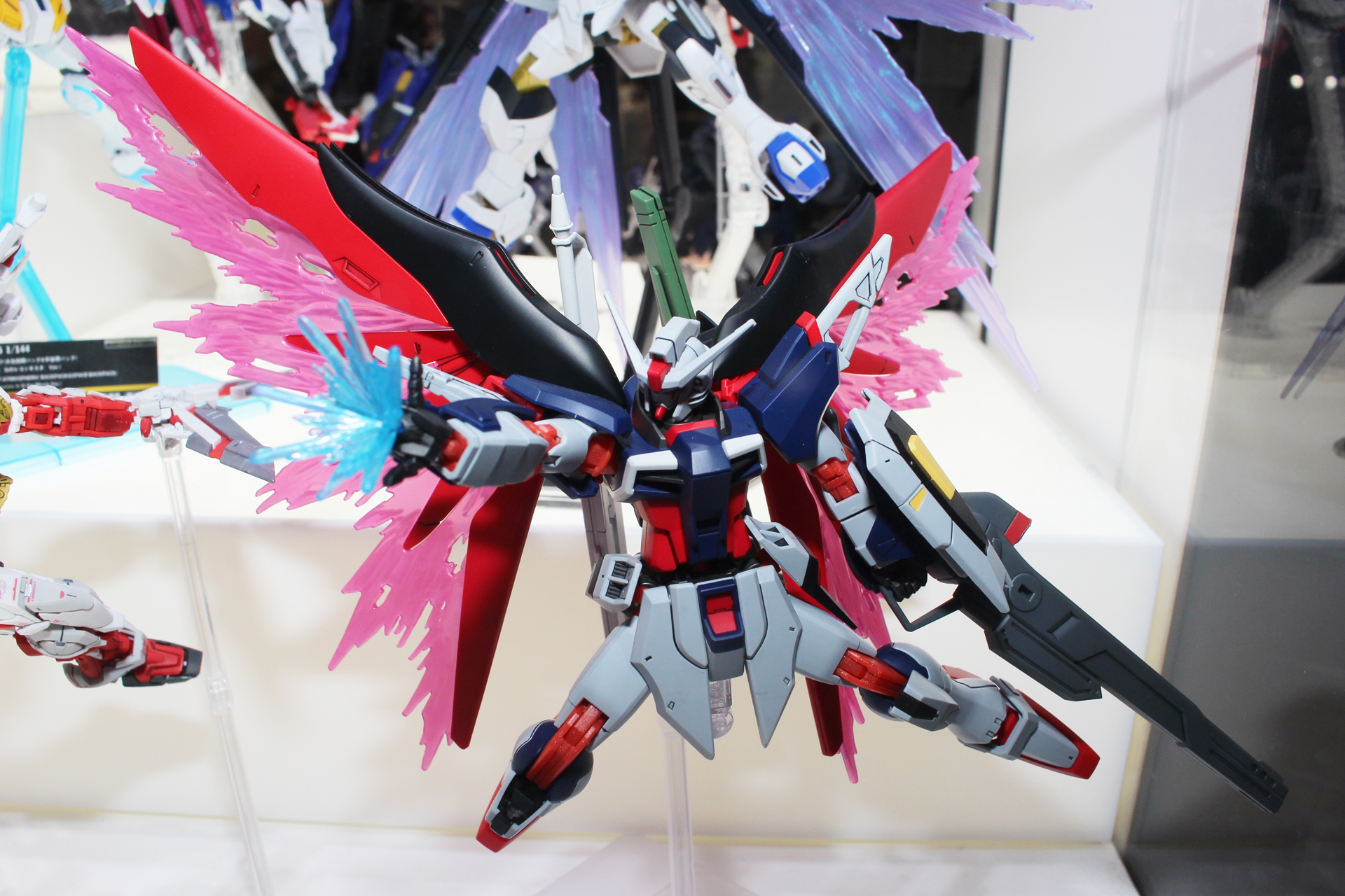 「HG 1/144 デスティニーガンダムSpecII[最終決戦イメージカラー]」。2025年8月21日発送（1次予約分）。価格は2,970円。プレミアムバンダイ販売商品