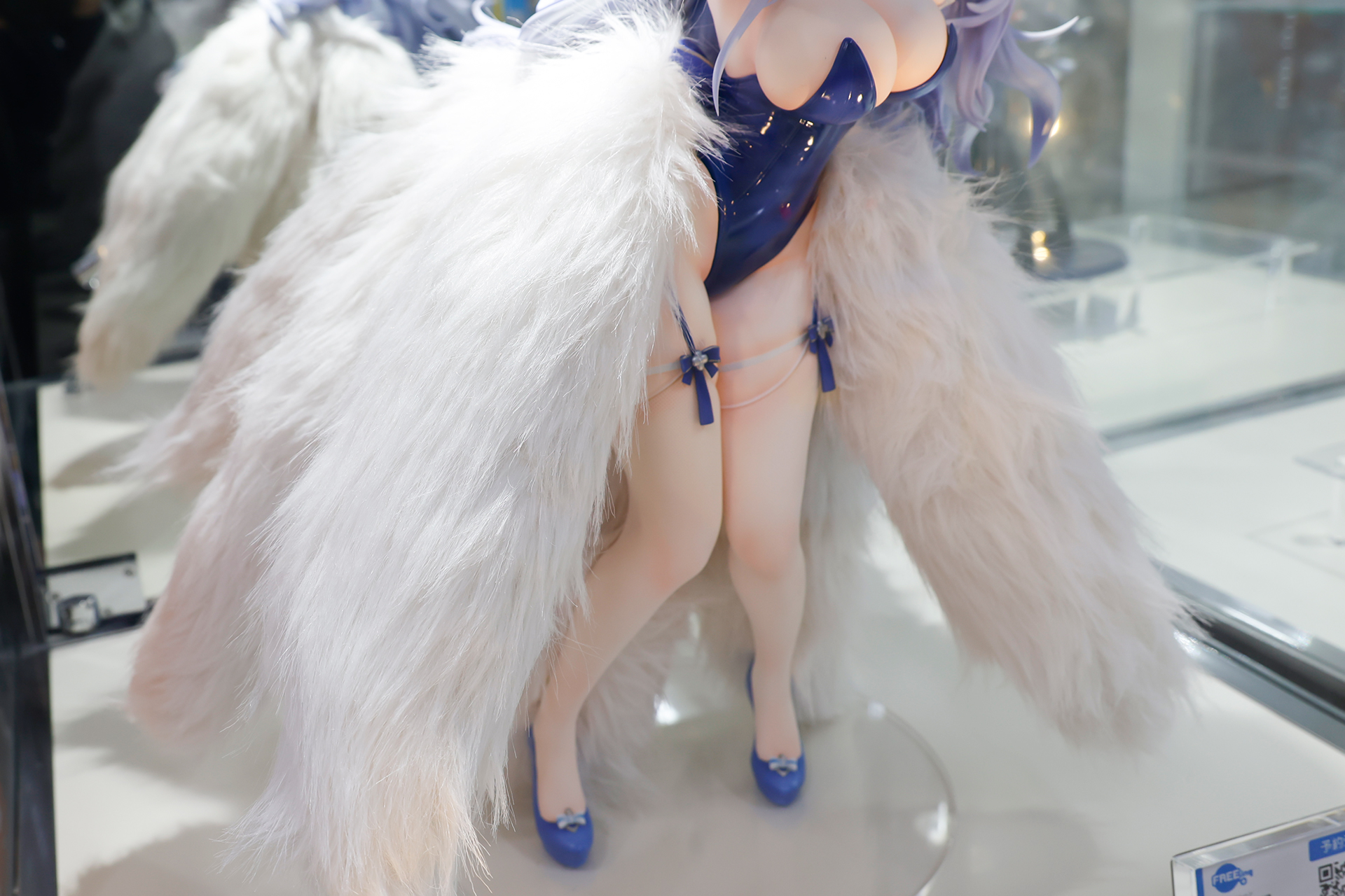 九尾部分もかなりボリューミーだ