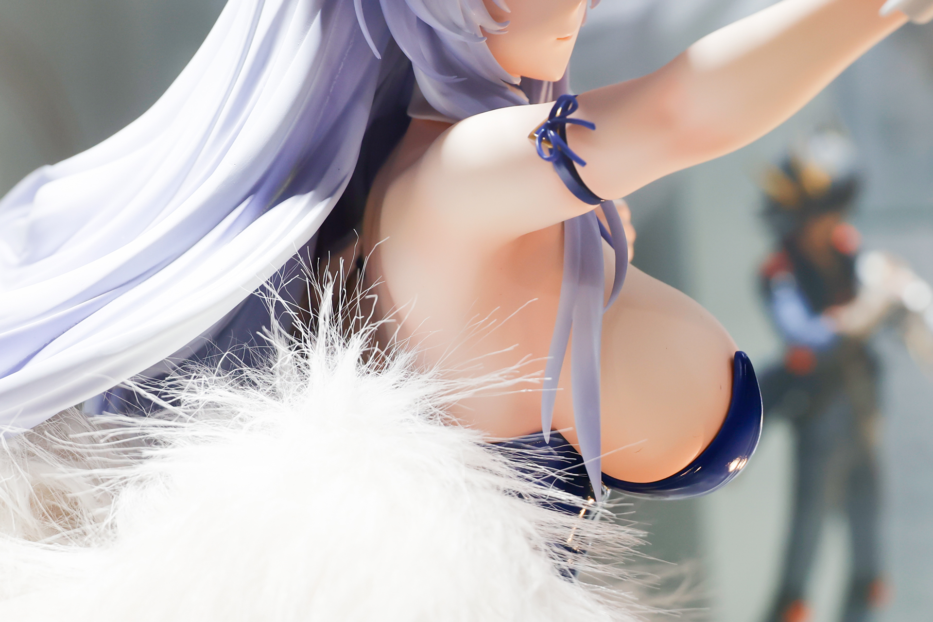 バストの大きさが目立つ！