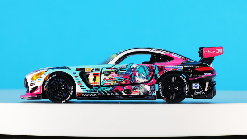 カラーリング・ラッピングでここまで華やかに！