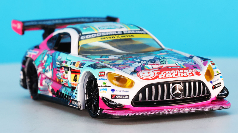 メルセデス AMG GT3の実は複雑な面構成のフロントセクションをシャープに立体化！