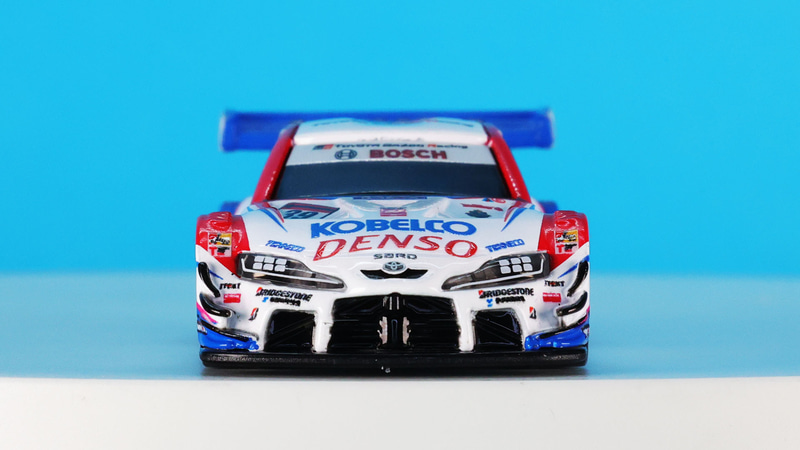 GRスープラのフェイスがそのまま採用されるGT500車両をトミカプレミアムRacingで再現！