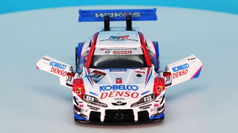 左右ドア開閉アクションを持っています