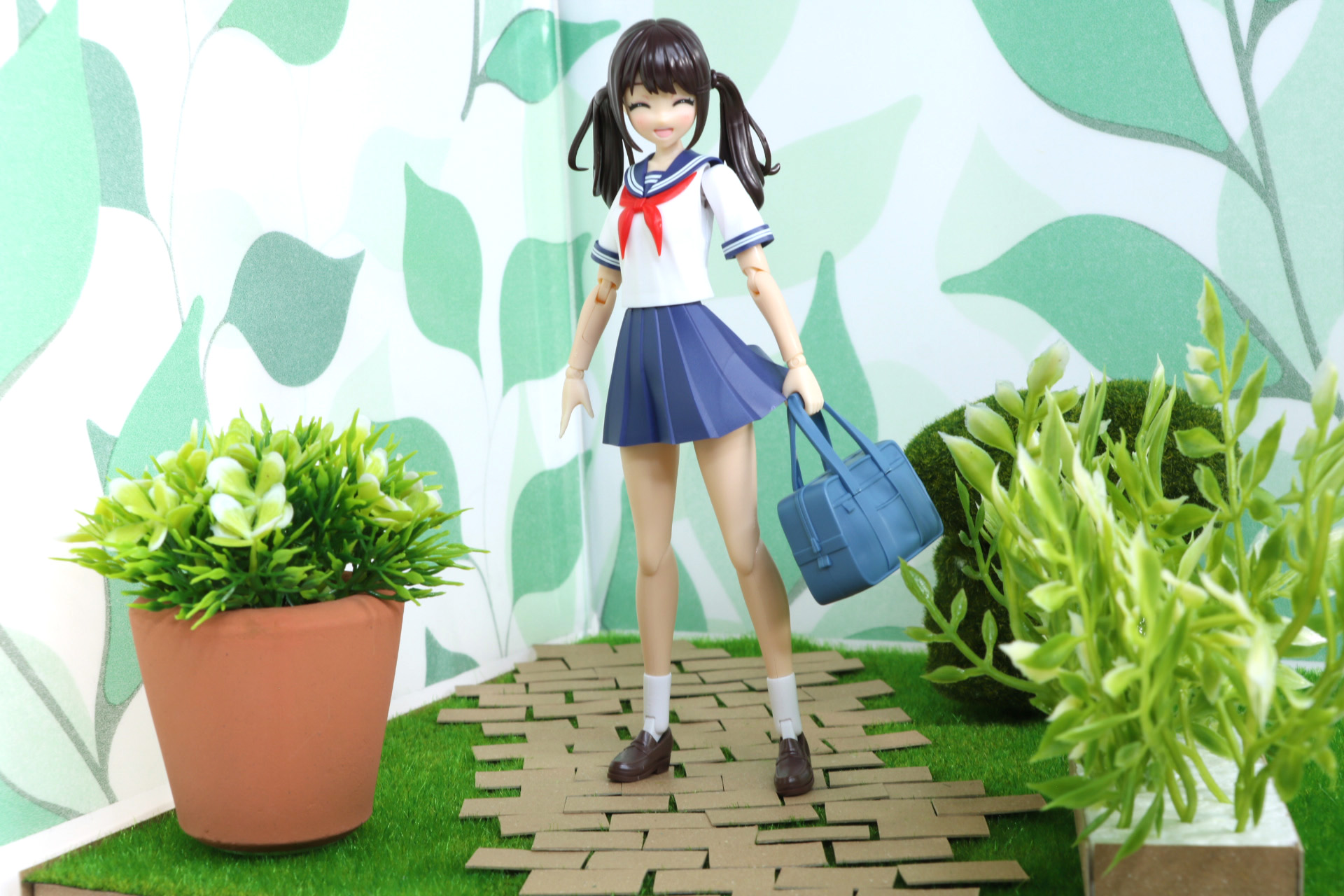 「結城 まどか【桃桜高校・夏服】」をディスプレイ