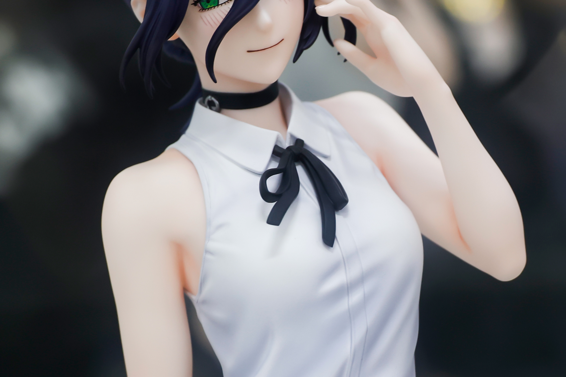 衣装もナチュラルなスタイルだ