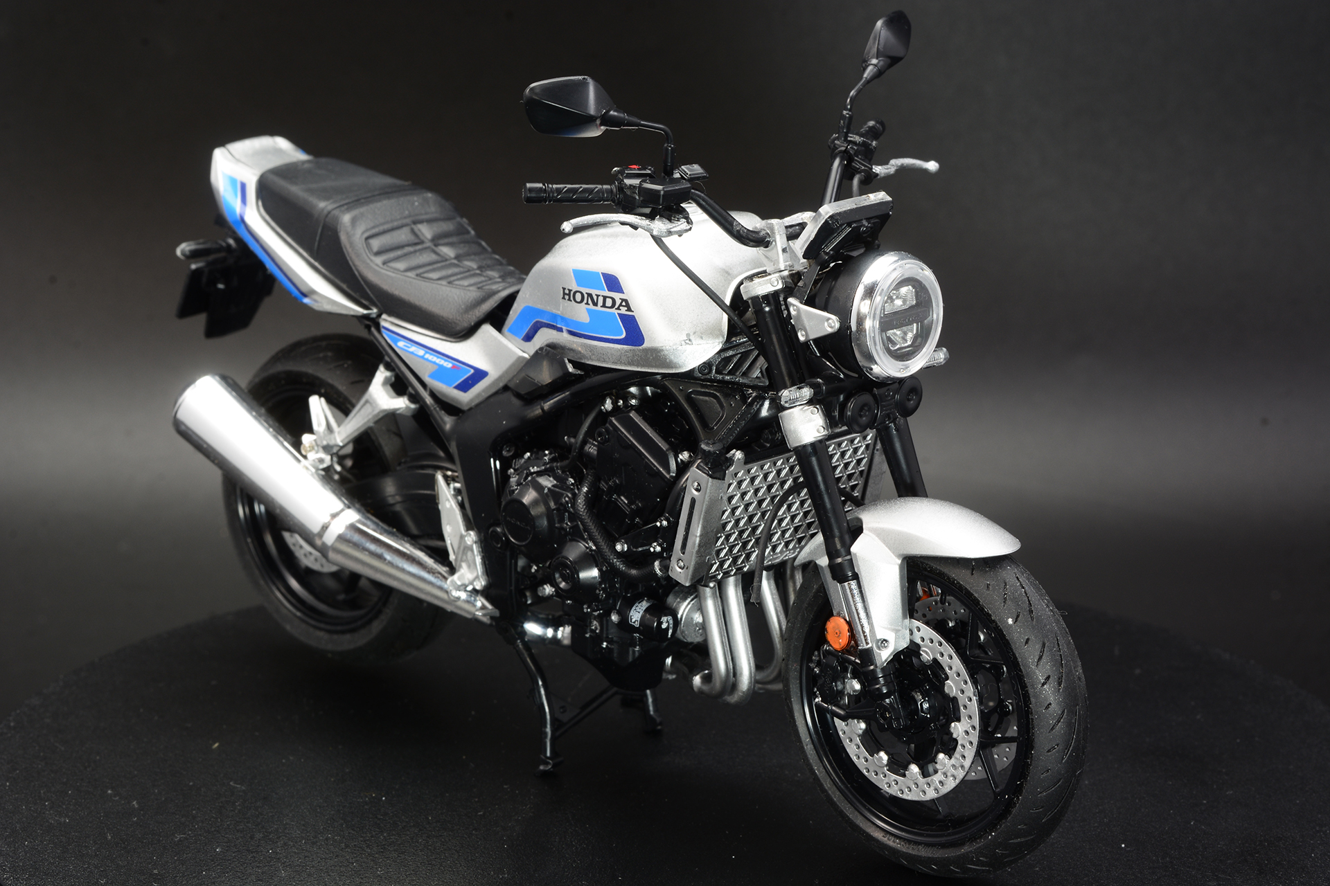 ホンダの最新バイク「CB1000F」の魅力をしっかり表現した「1/12 Honda CB1000F」。実車は150万円近くするフラグシップバイクのディテールを、プラモデルで楽しめる