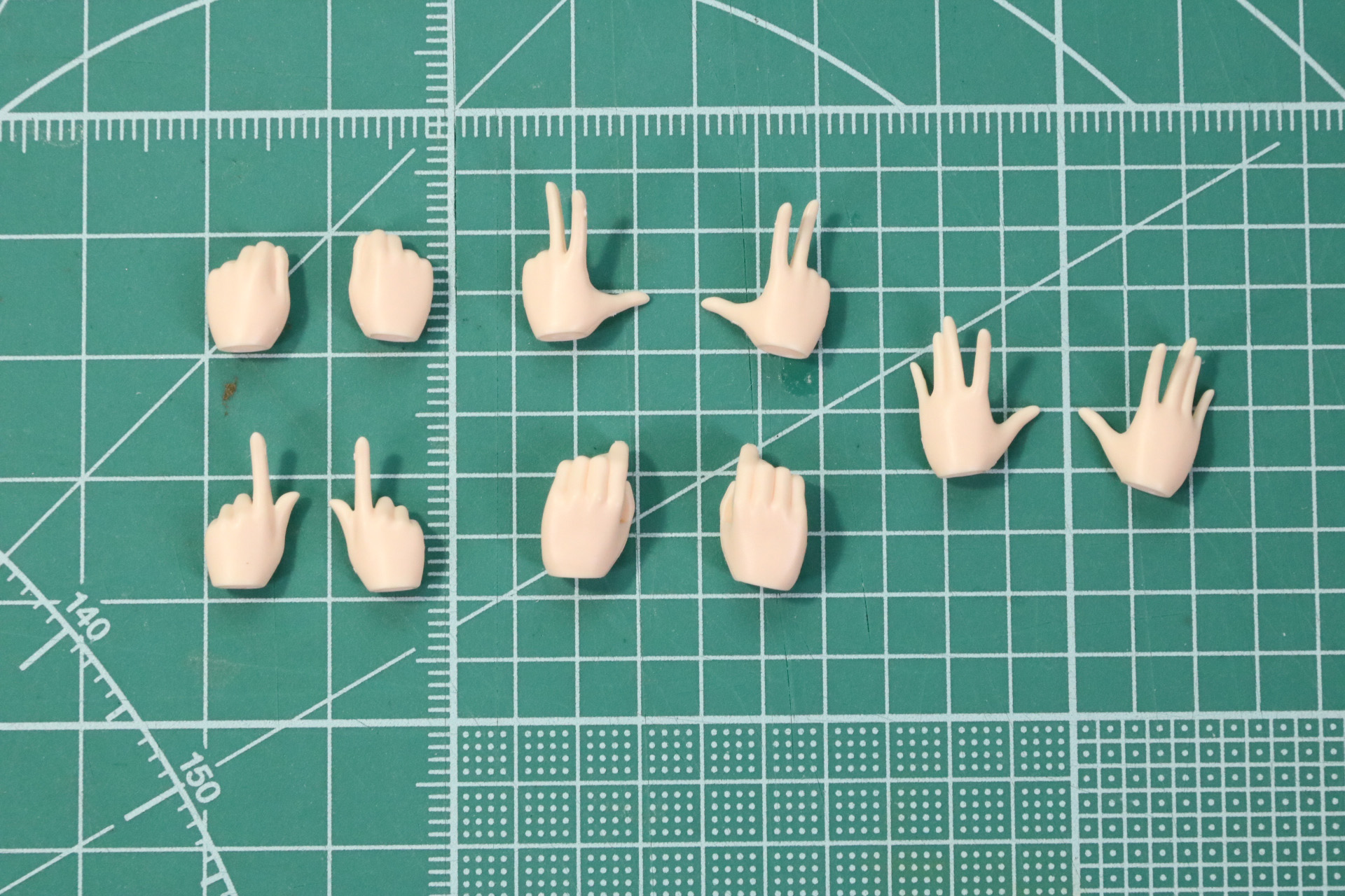 交換用手首パーツ