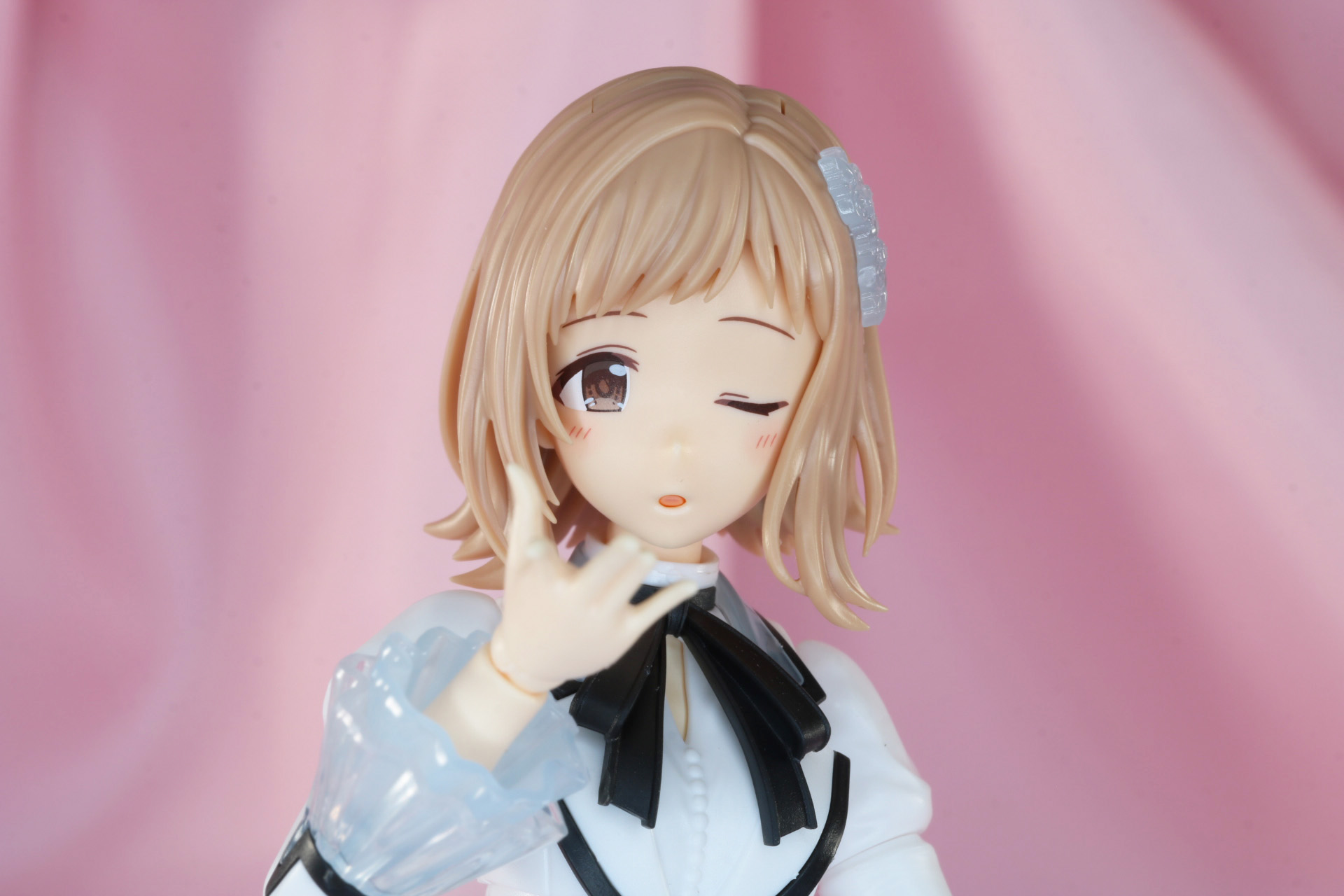 ウィンク顔はちょっぴりセクシー