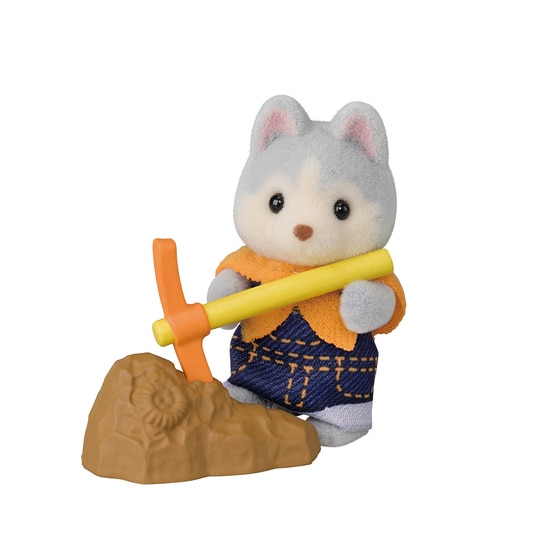 ハスキーの赤ちゃんとつるはし