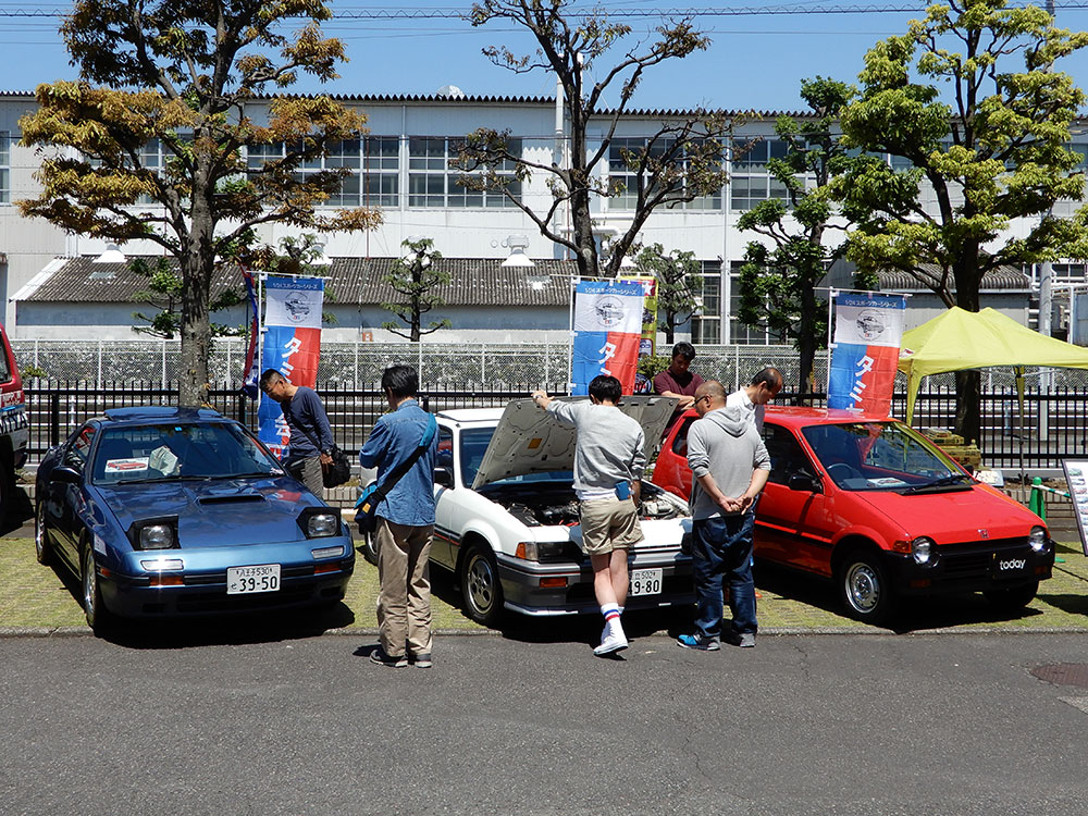 「タミヤ会」の車両展示