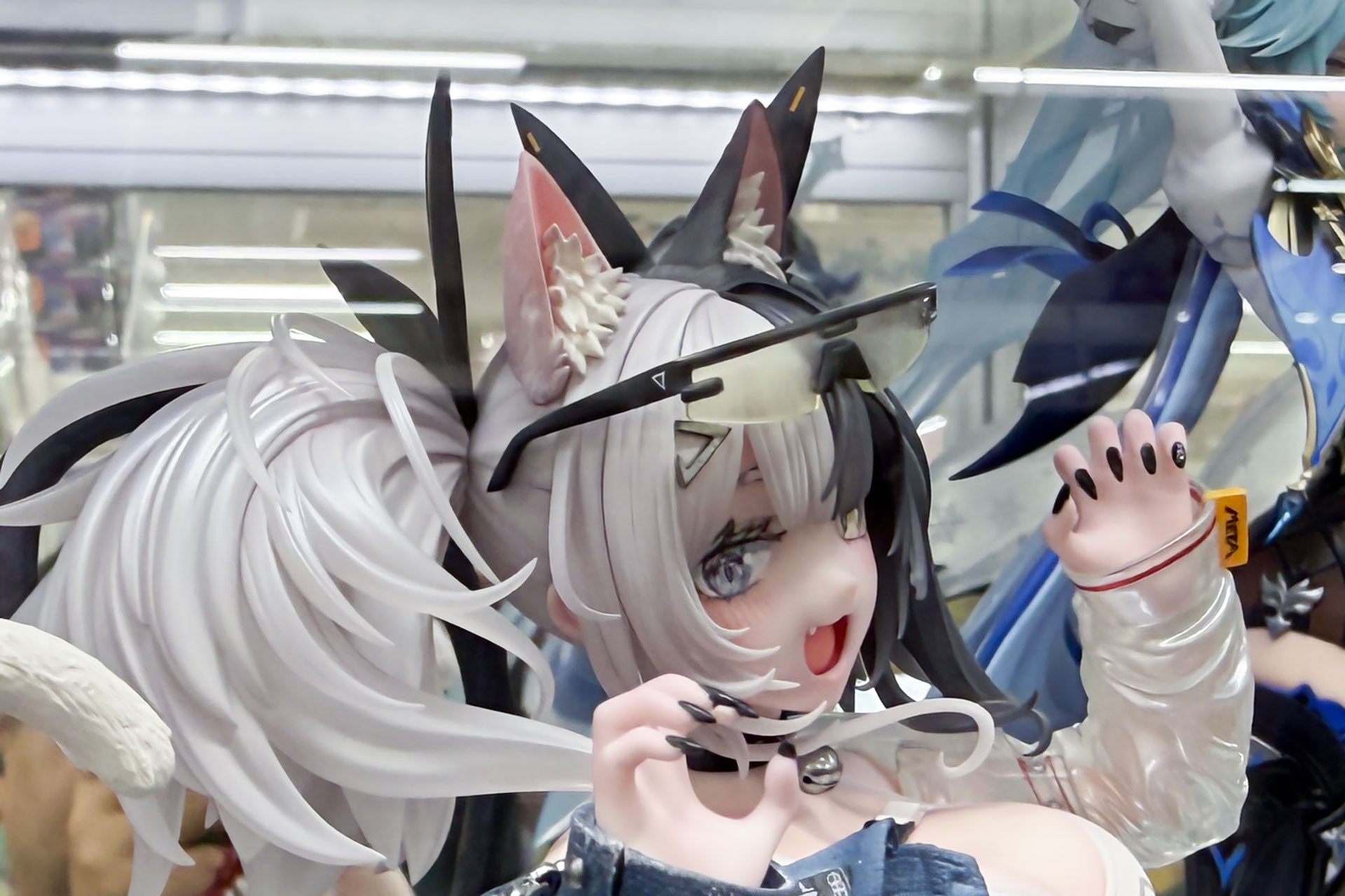頭の上も賑やかである