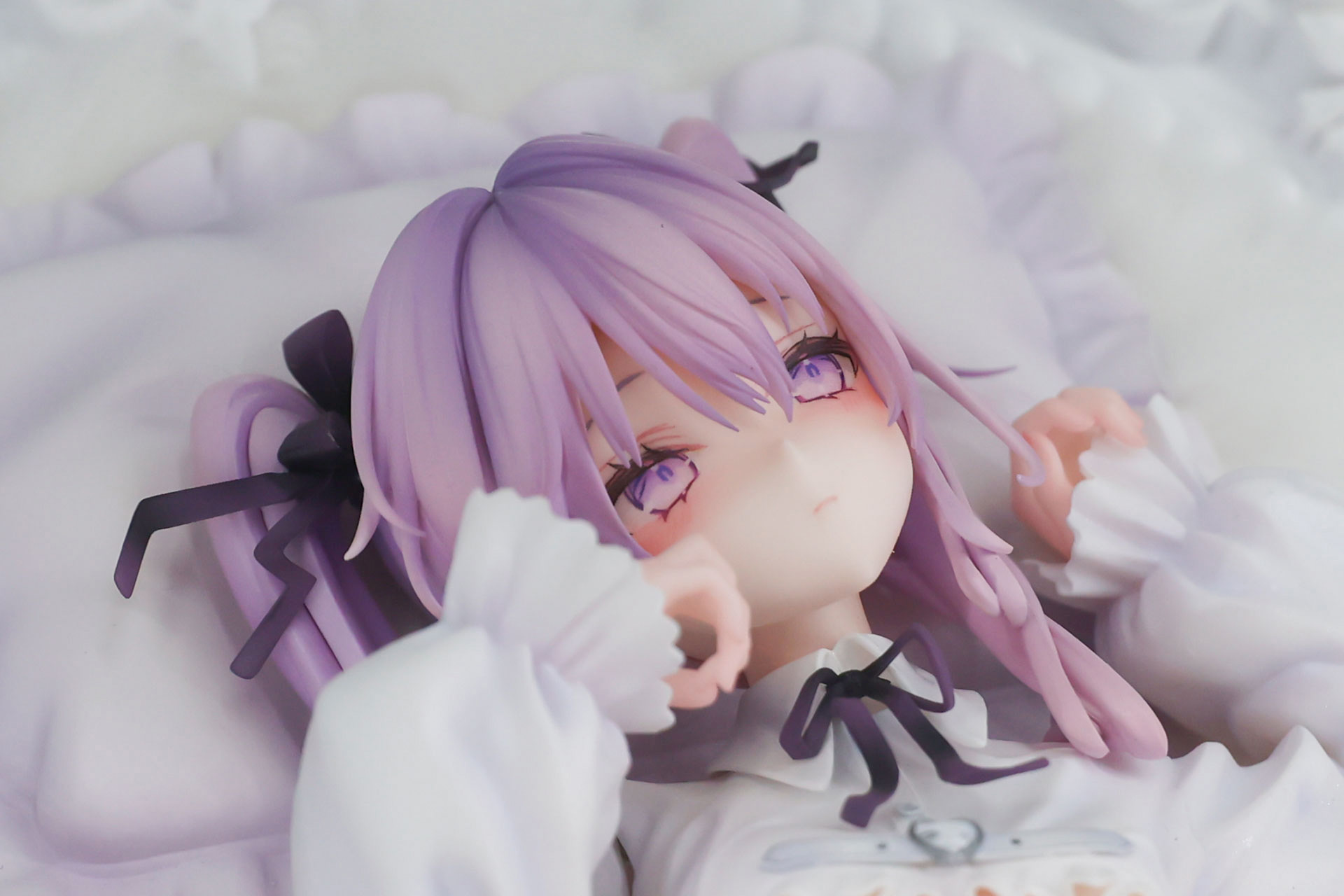 黒いリボンが似合っている
