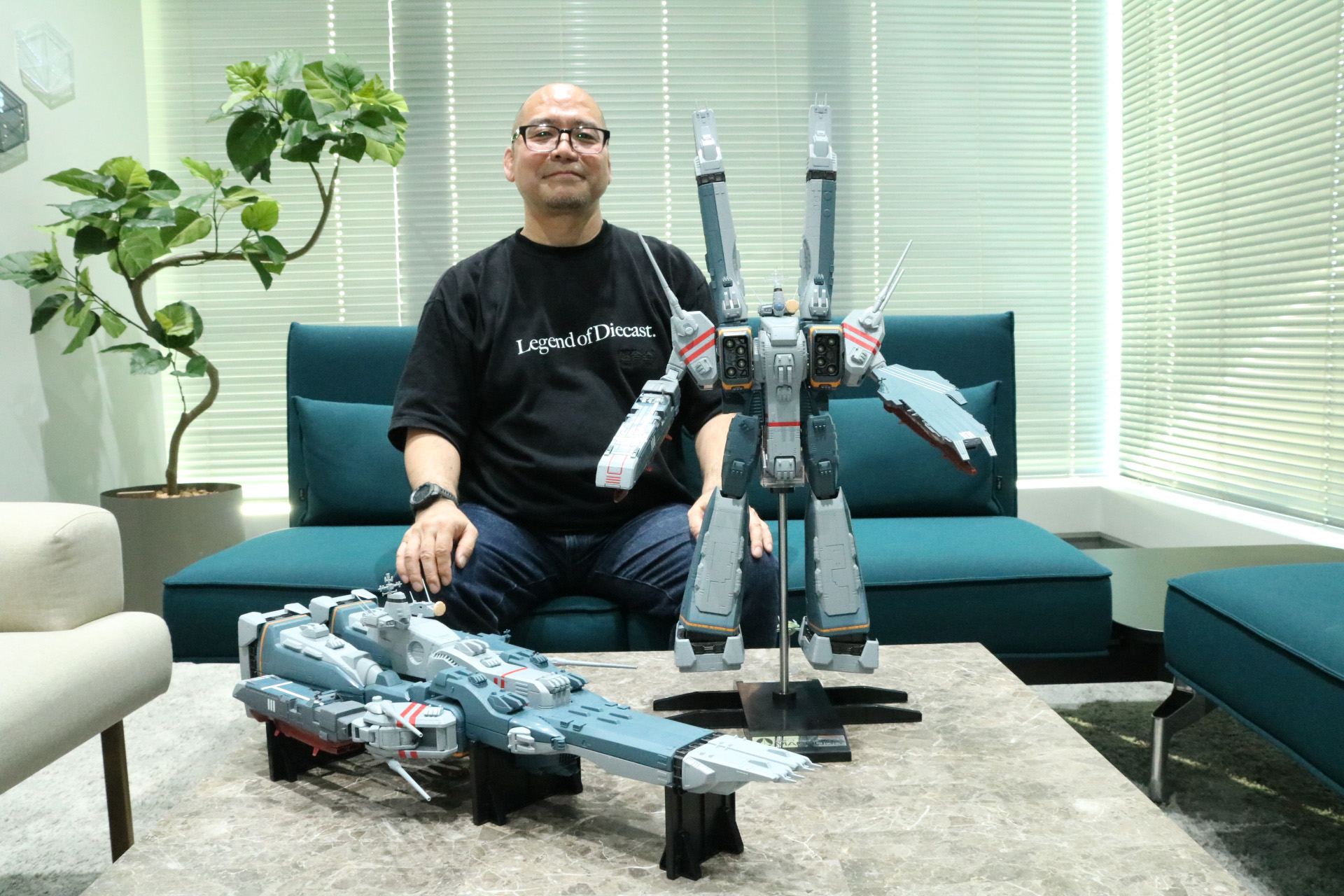 木村氏と比較しても、要塞艦型、強攻型の巨大感がわかるだろう
