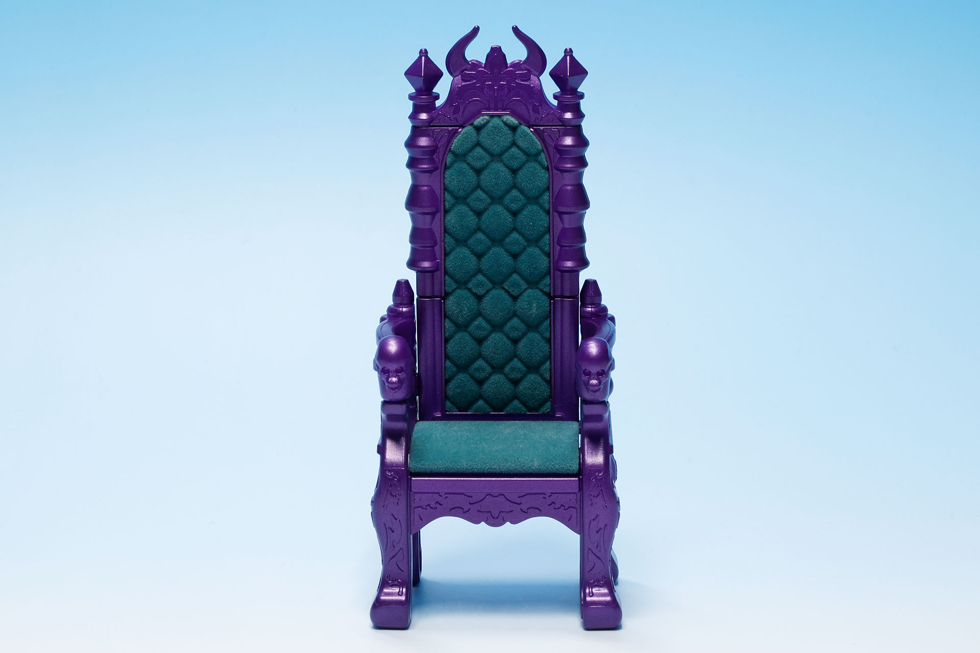 こちらが「The Evil Thrones EX」だ