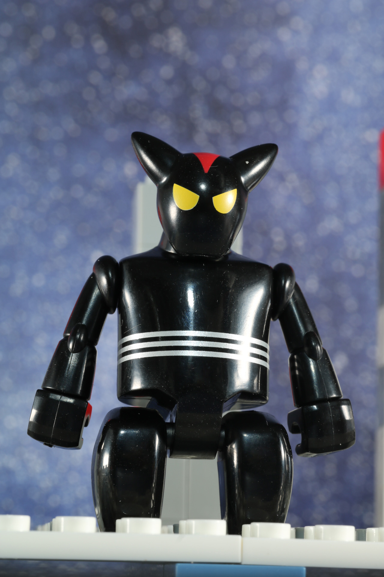 霧とともにブラックオックスが襲来