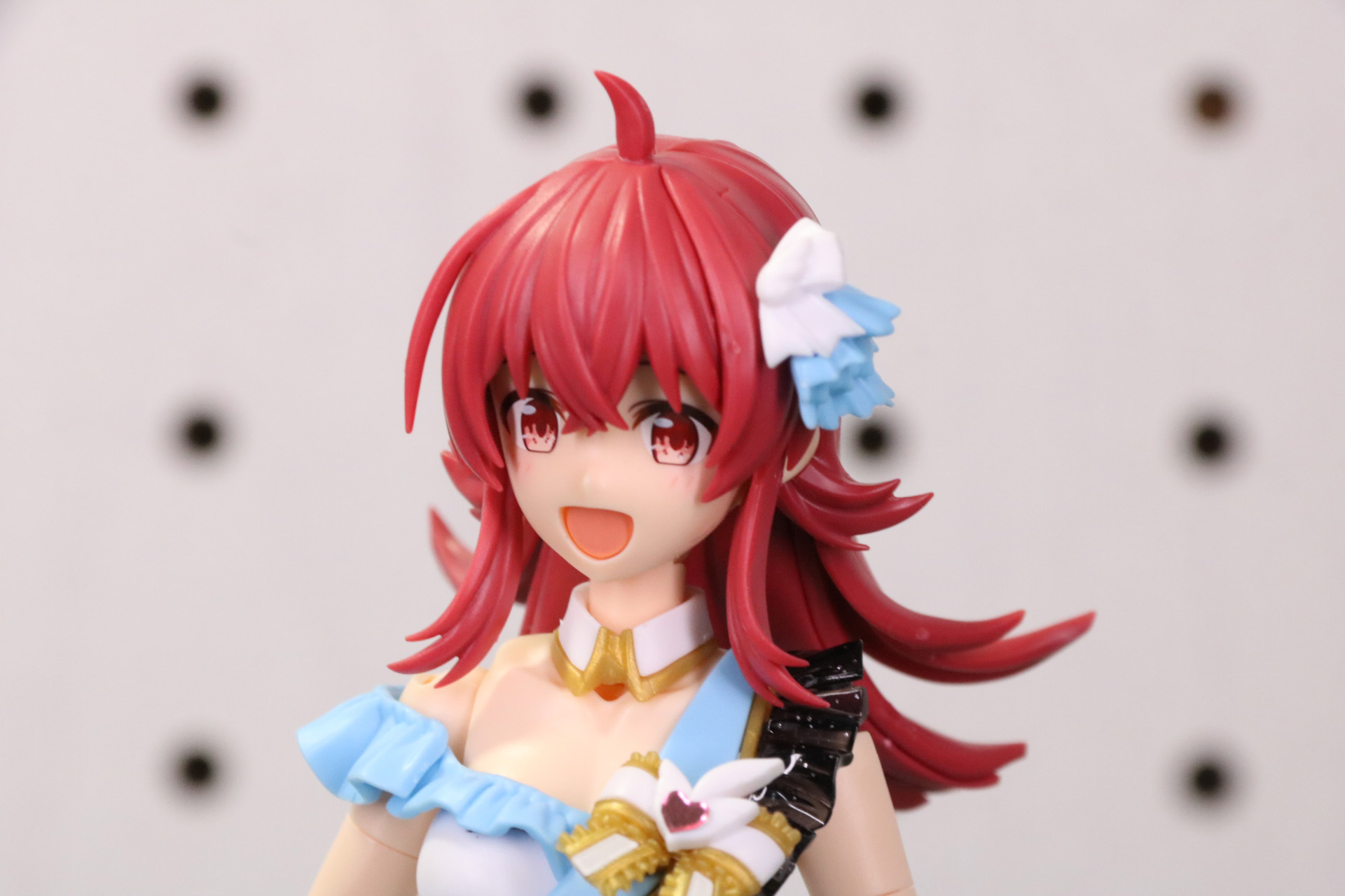 こめかみの髪を表現する基部パーツ
