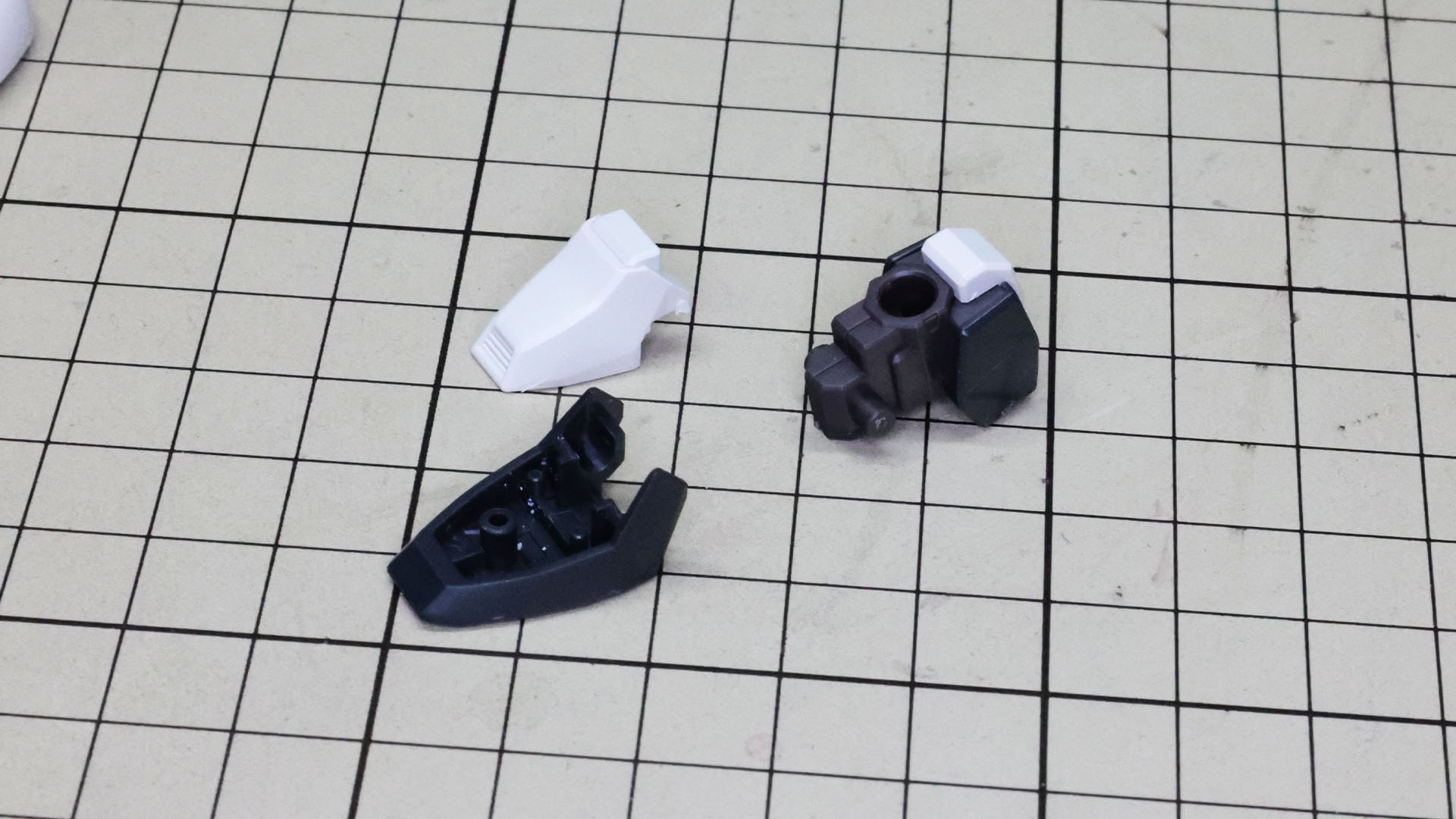 そうは言ってもソールは5パーツで構成され、前部が可動するなど申し分ありません