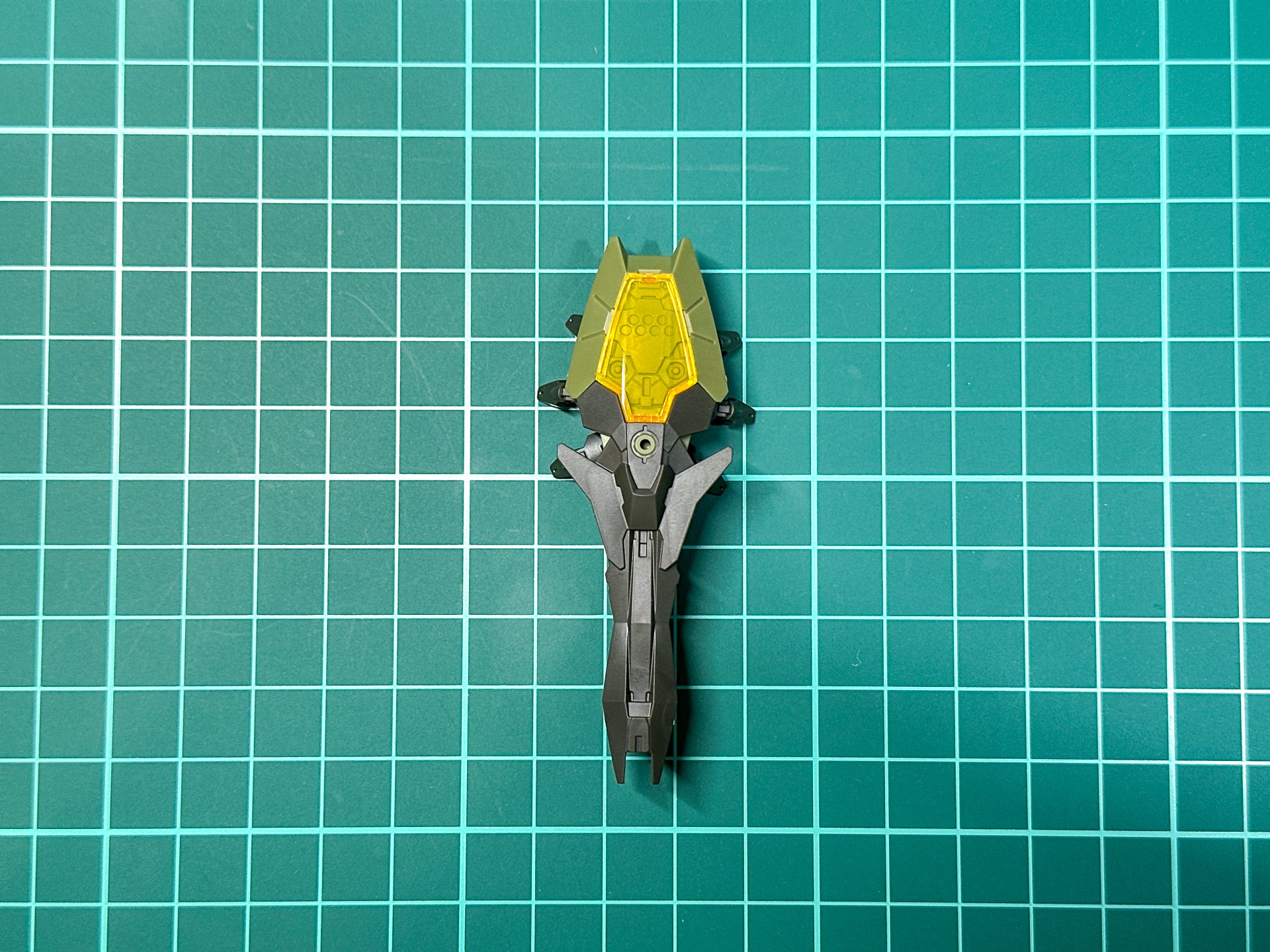 完成したロイロイはカブトムシを連想させるデザインです。