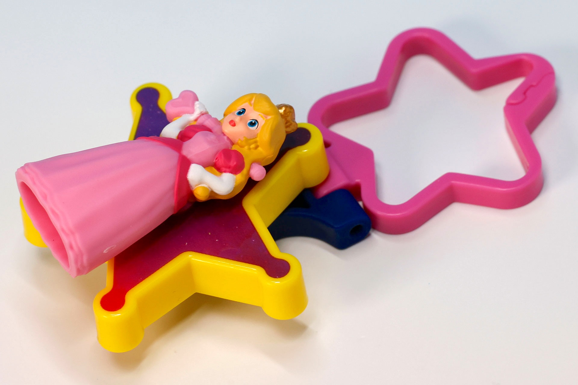 「ピーチ姫」を変形させたところ