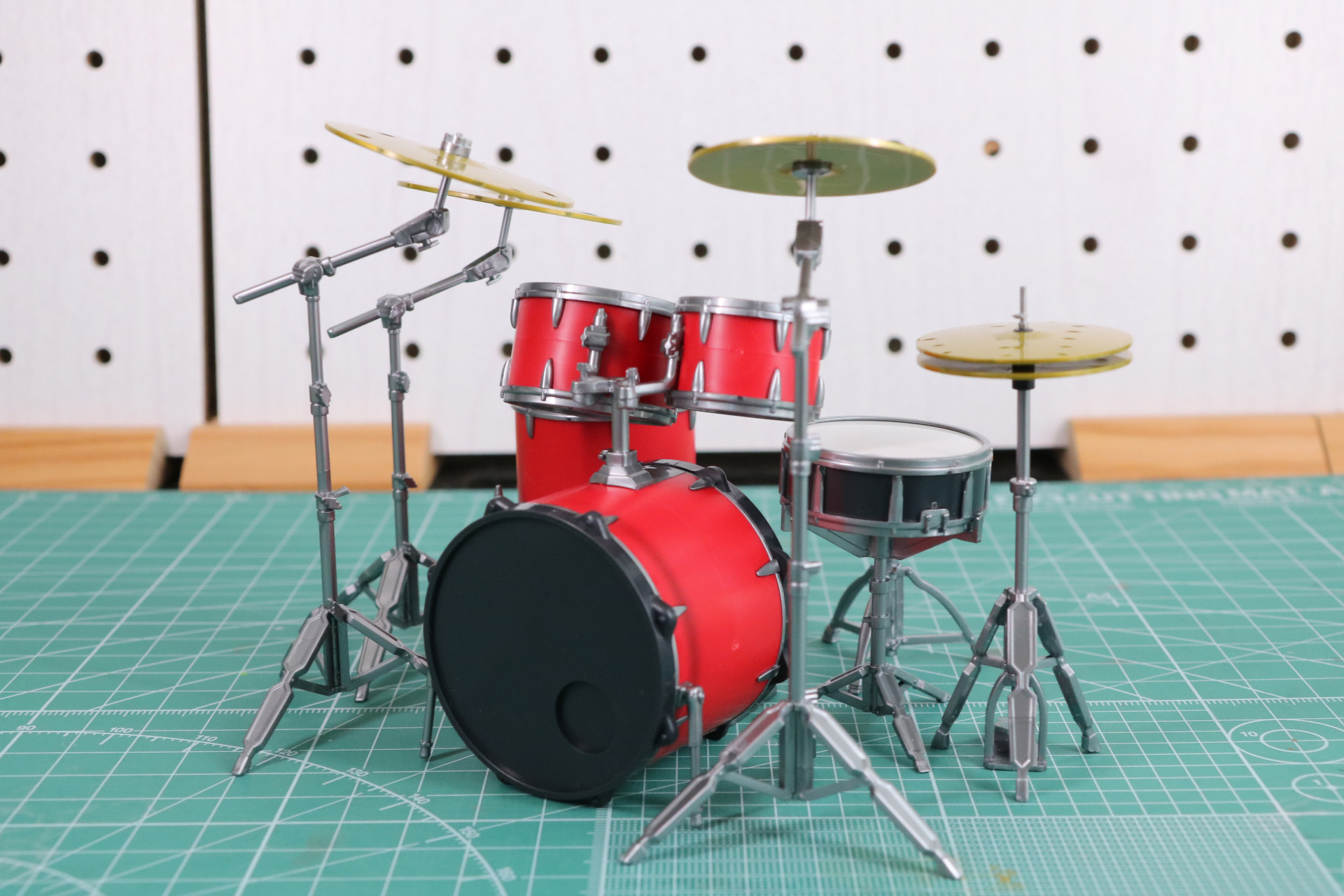 各楽器を並べることでドラムセットが完成