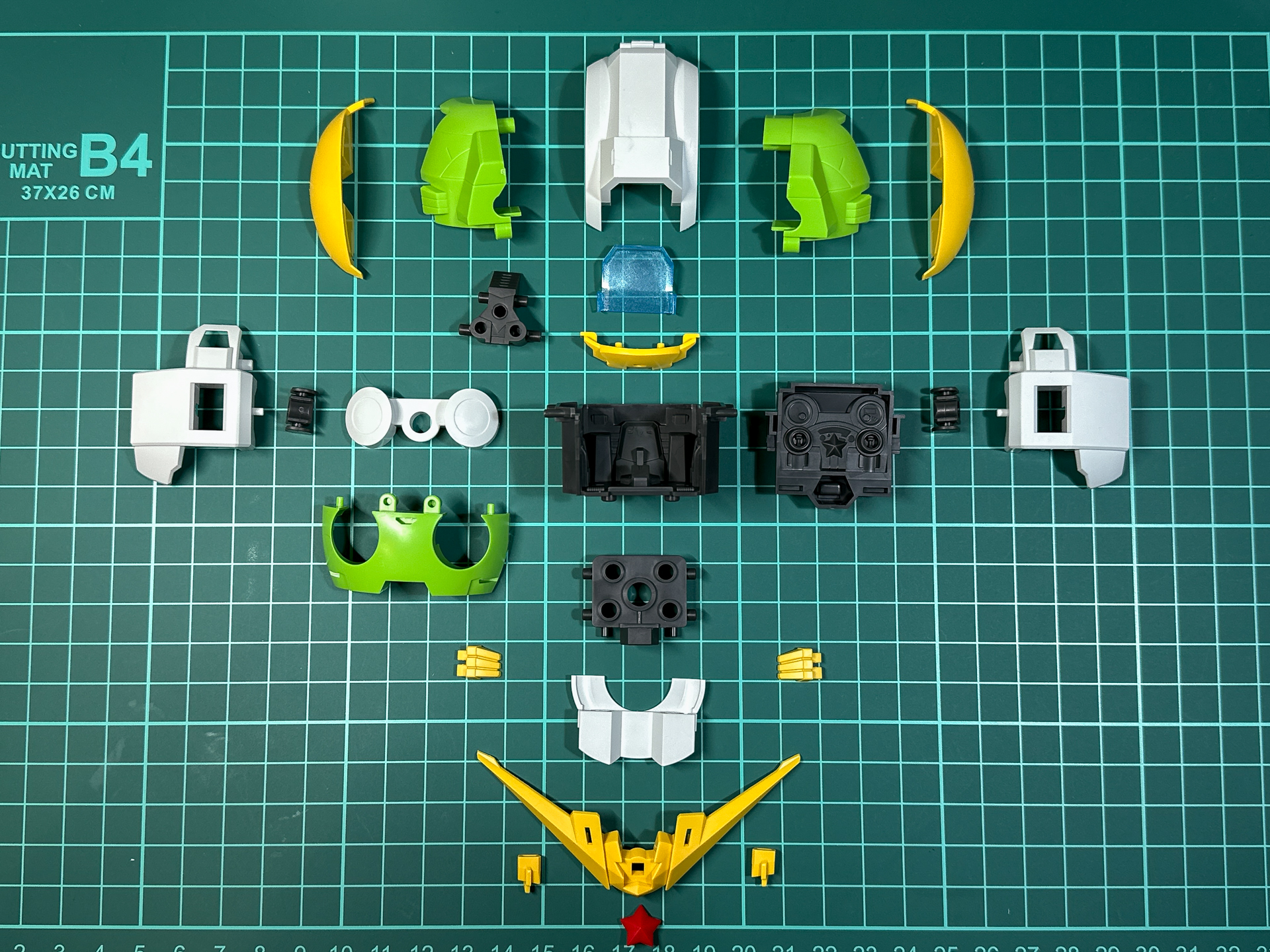 ケロロロボ胴体内部のコクピットまでしっかりと造形されています。