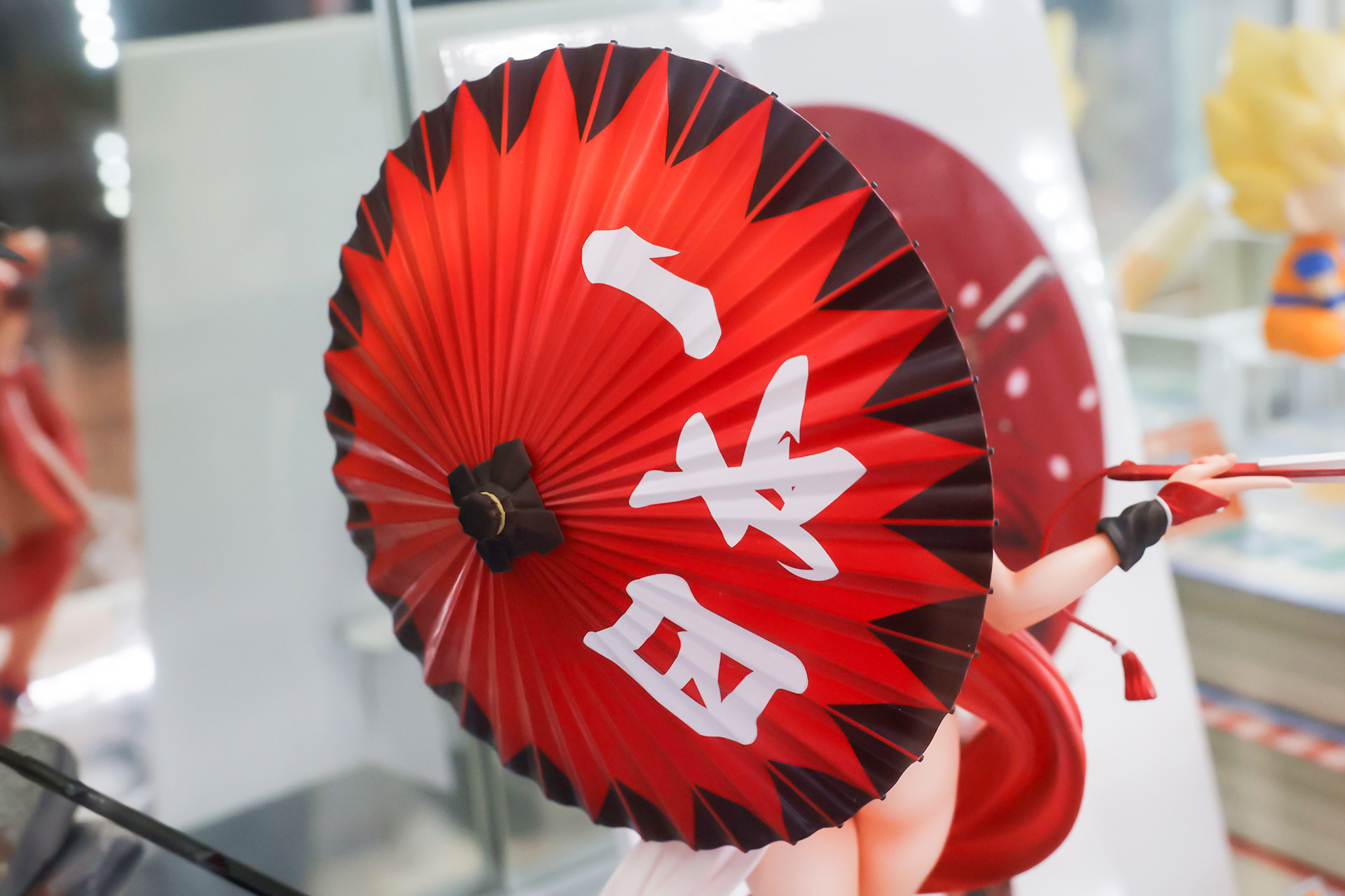 傘には「日本一」の文字が描かれている