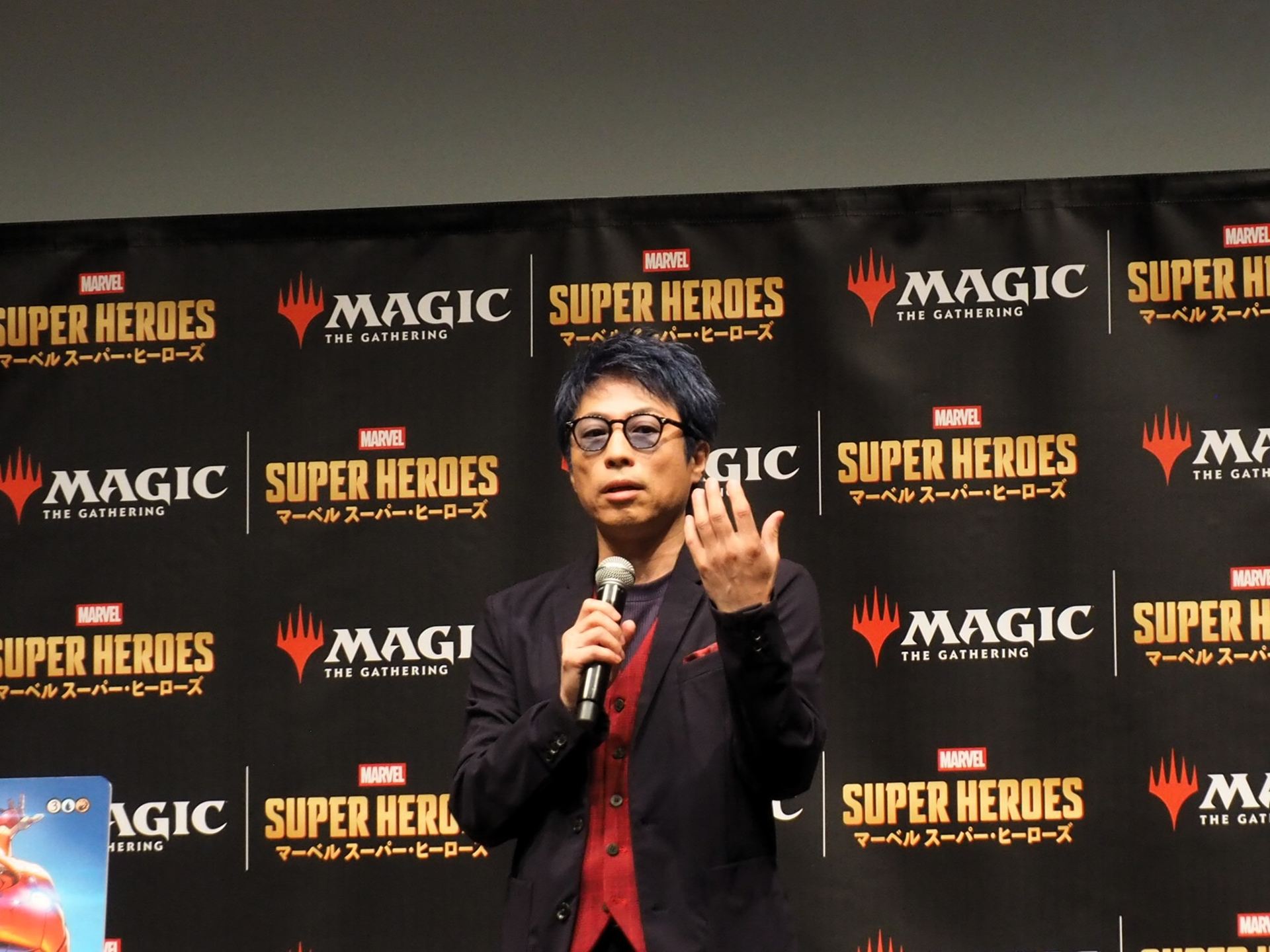 田村さんは友達に勧められてマジックを始めたという
