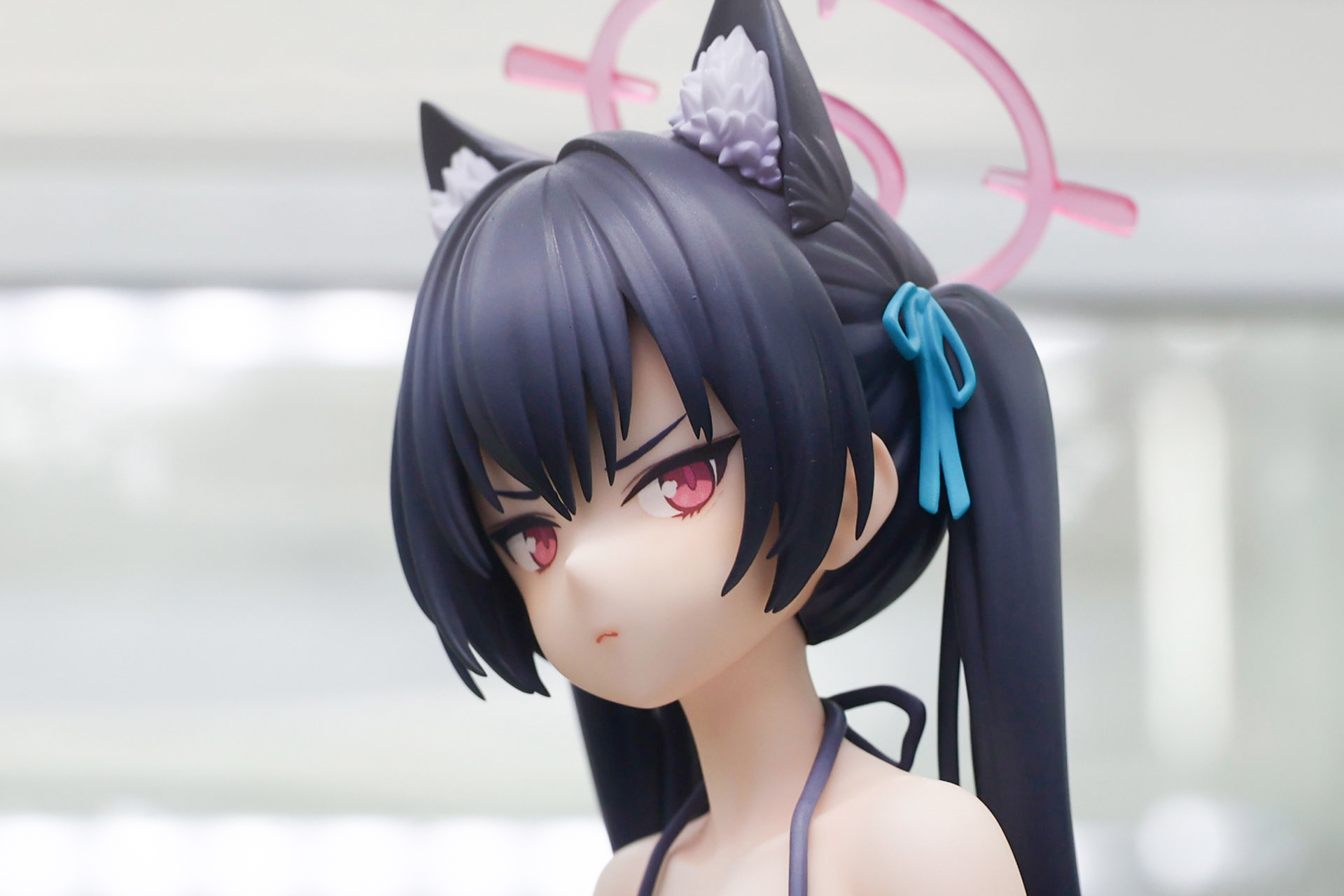 少し険しげな表情もセリカらしい
