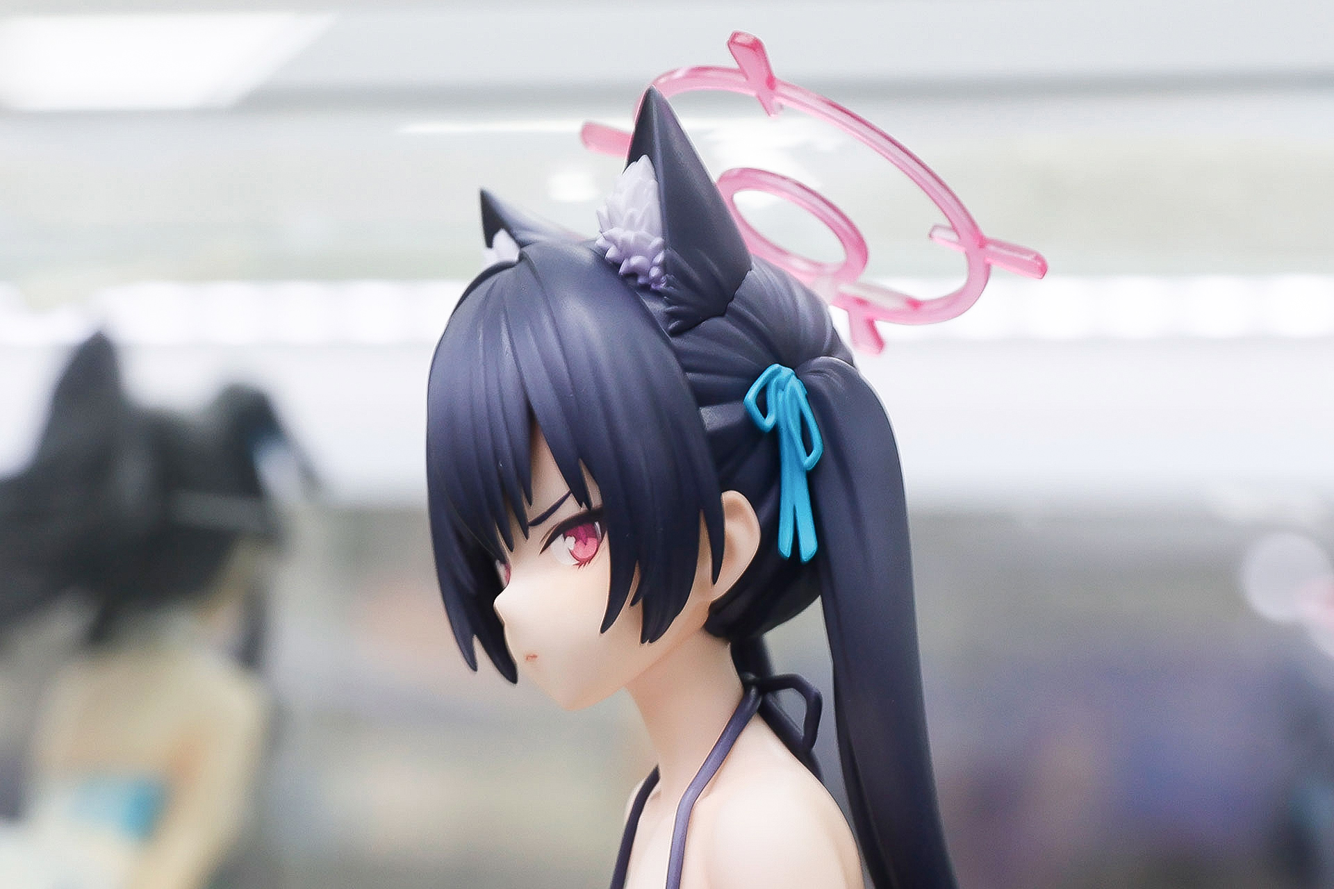 シャープな横顔も魅力的だ