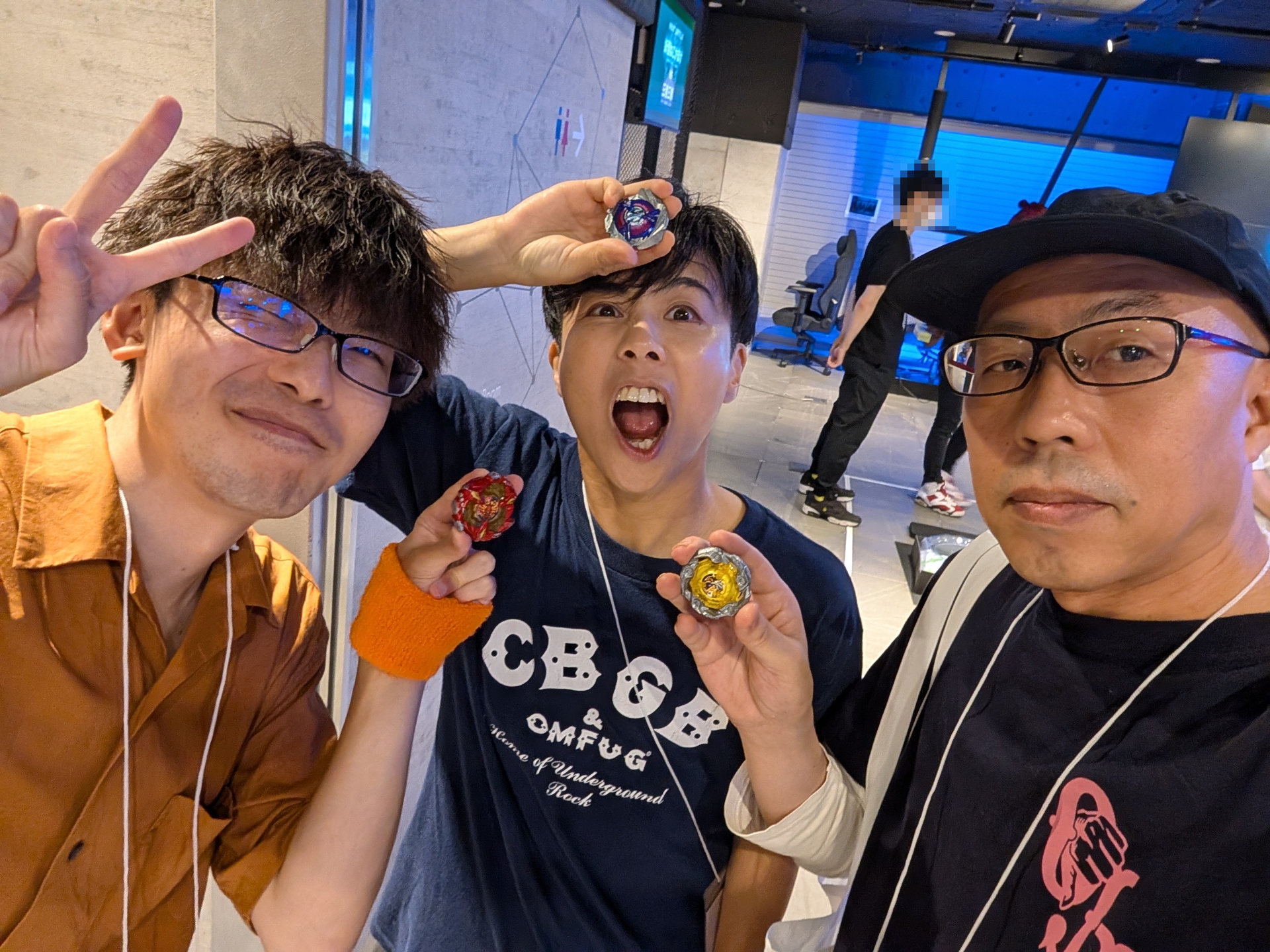 今回のチーム戦では「チームゴルルムンバ」を結成して挑戦！メンバーは左からリーダーのたの、エミイ、そして筆者こと「いのり」3人だ