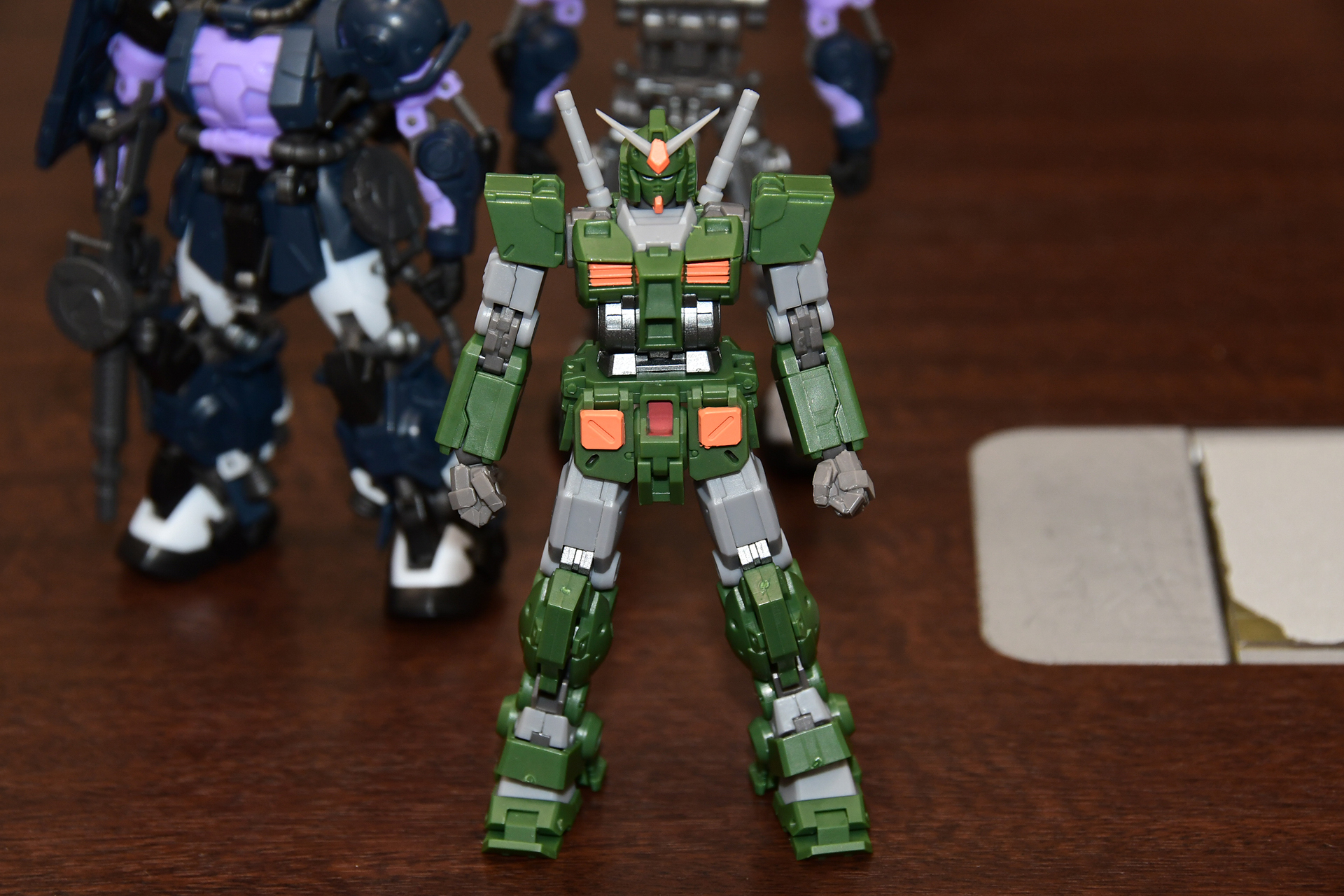 アーマーを外すとノーマルのガンダムへ