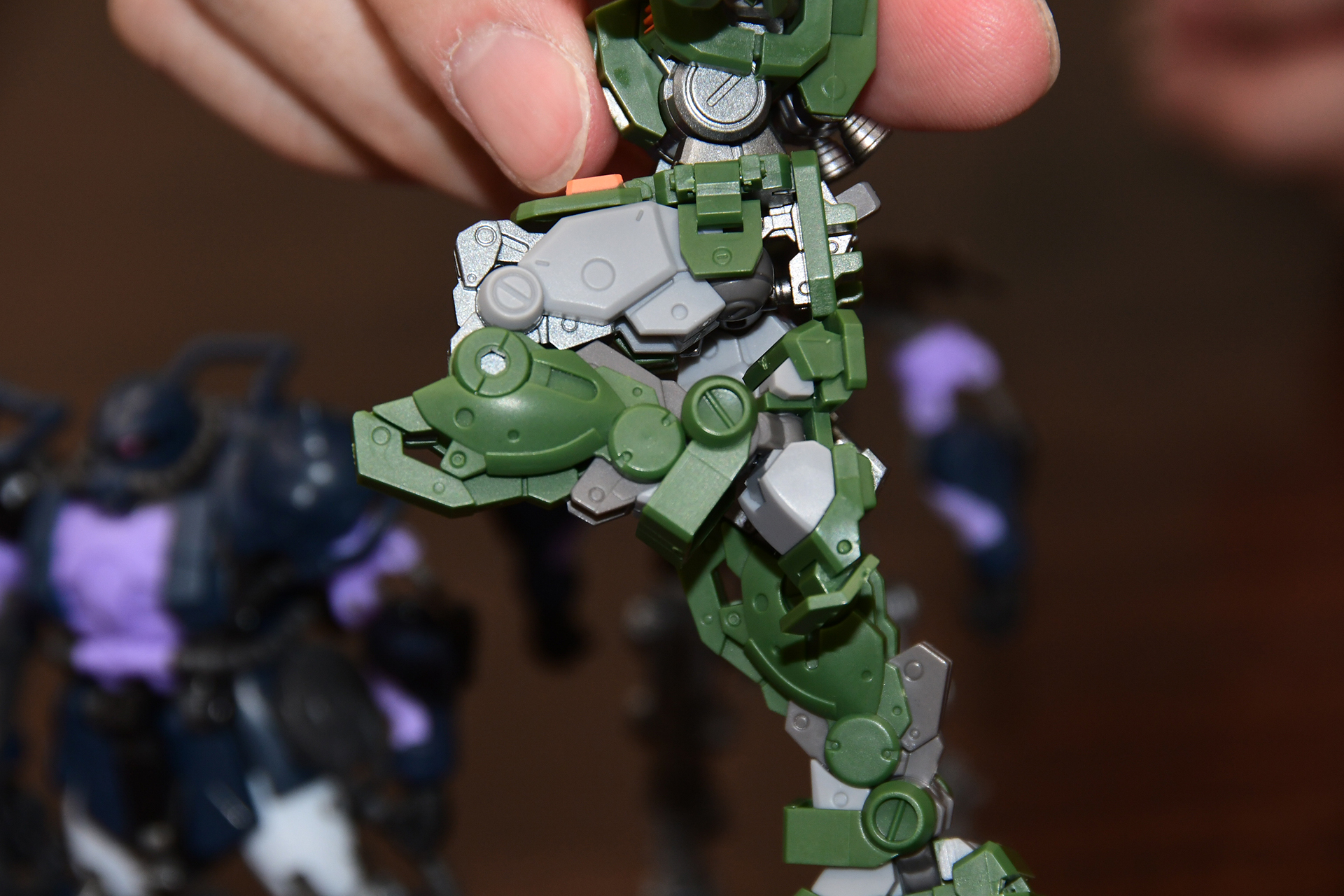 アーマーを外すとさらに可動範囲は広くなる