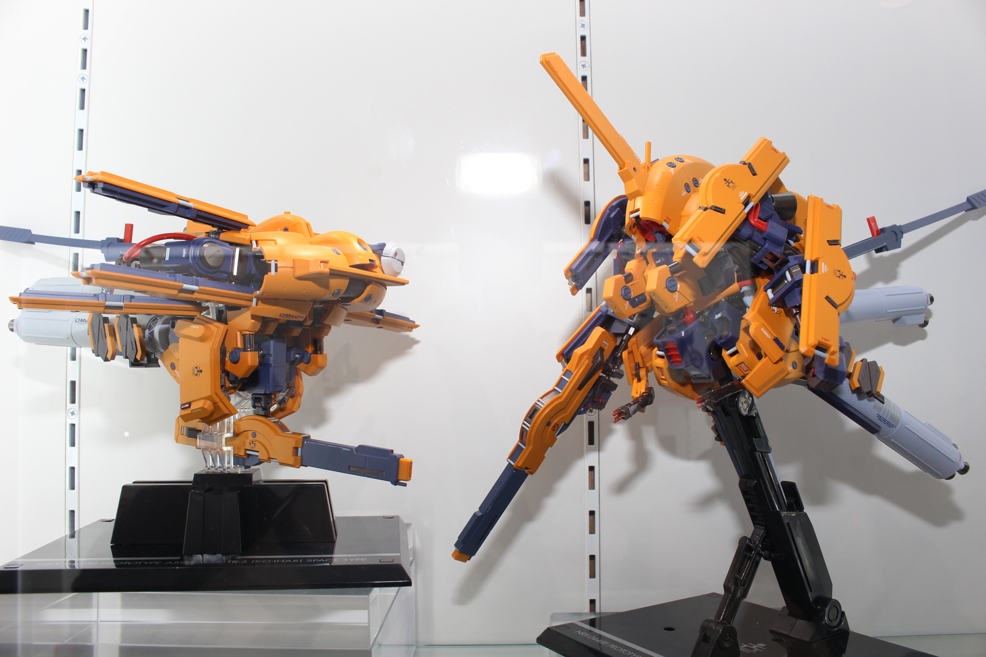 「METAL ROBOT魂 ＜SIDE MS＞ 試作アッシマーTR-3［キハール］宇宙仕様」。11月発送予定。価格は29,700円。プレミアムバンダイ販売商品