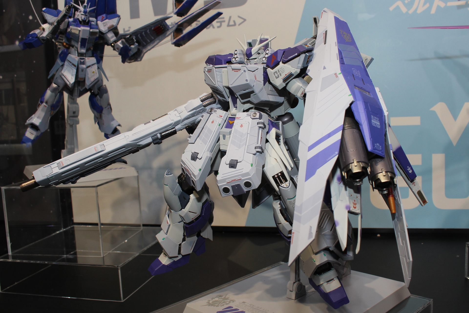「METAL BUILD Hi-νガンダム専用HWSオプションセット」。12月発送予定（2次抽選分）。価格は19,800円。プレミアムバンダイ販売商品（※「METAL BUILD Hi-νガンダム」は別売り）