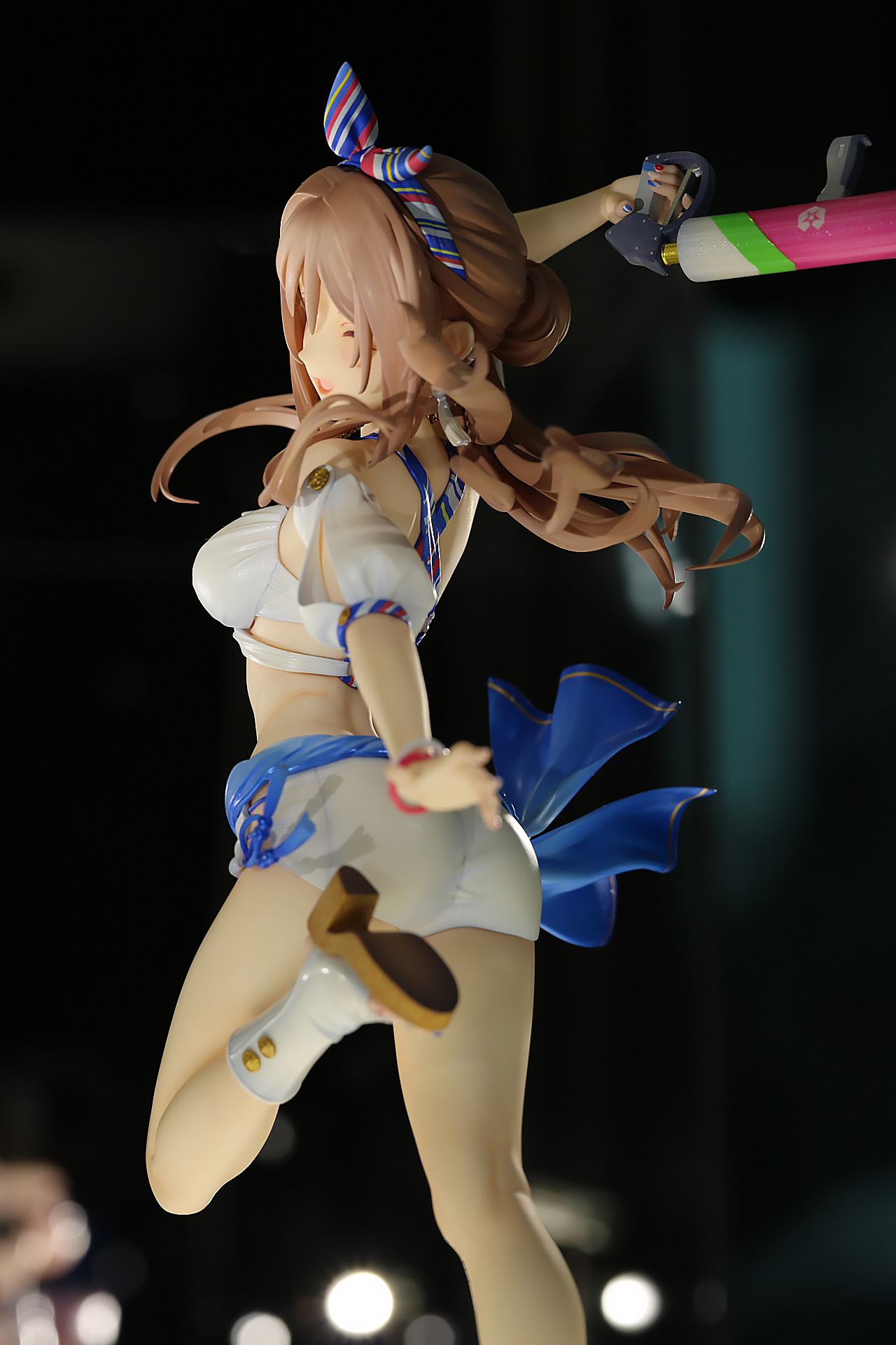 背面