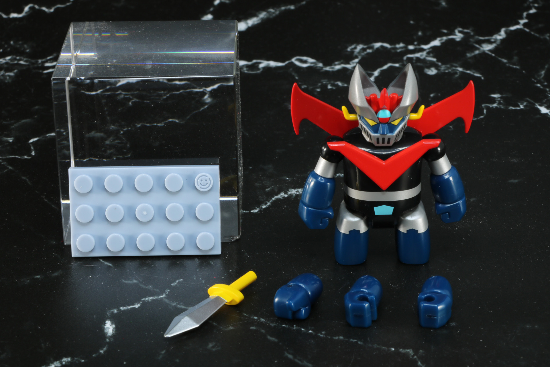 「BRICKROID グレートマジンガー」の内容物
