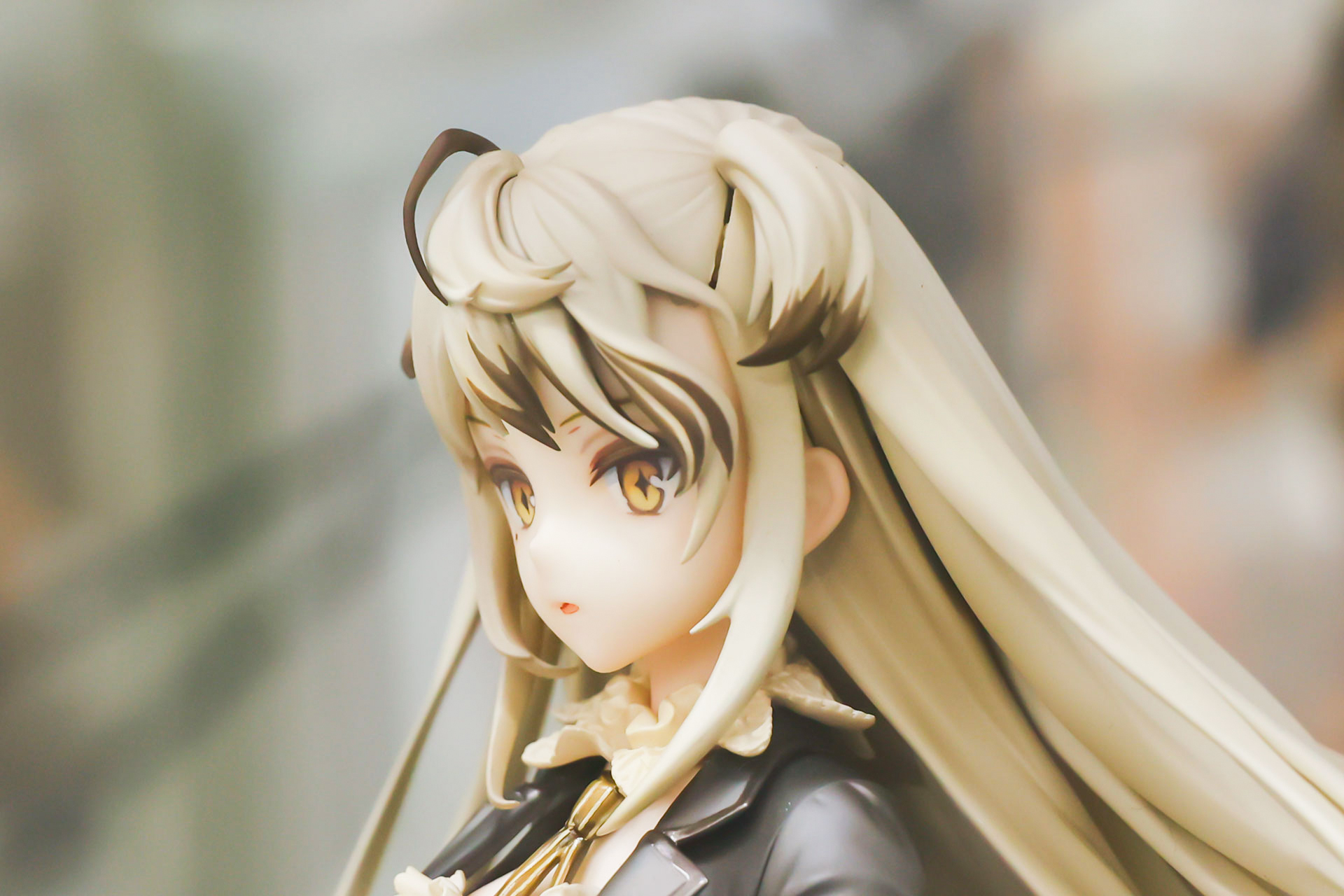 横顔も美しい