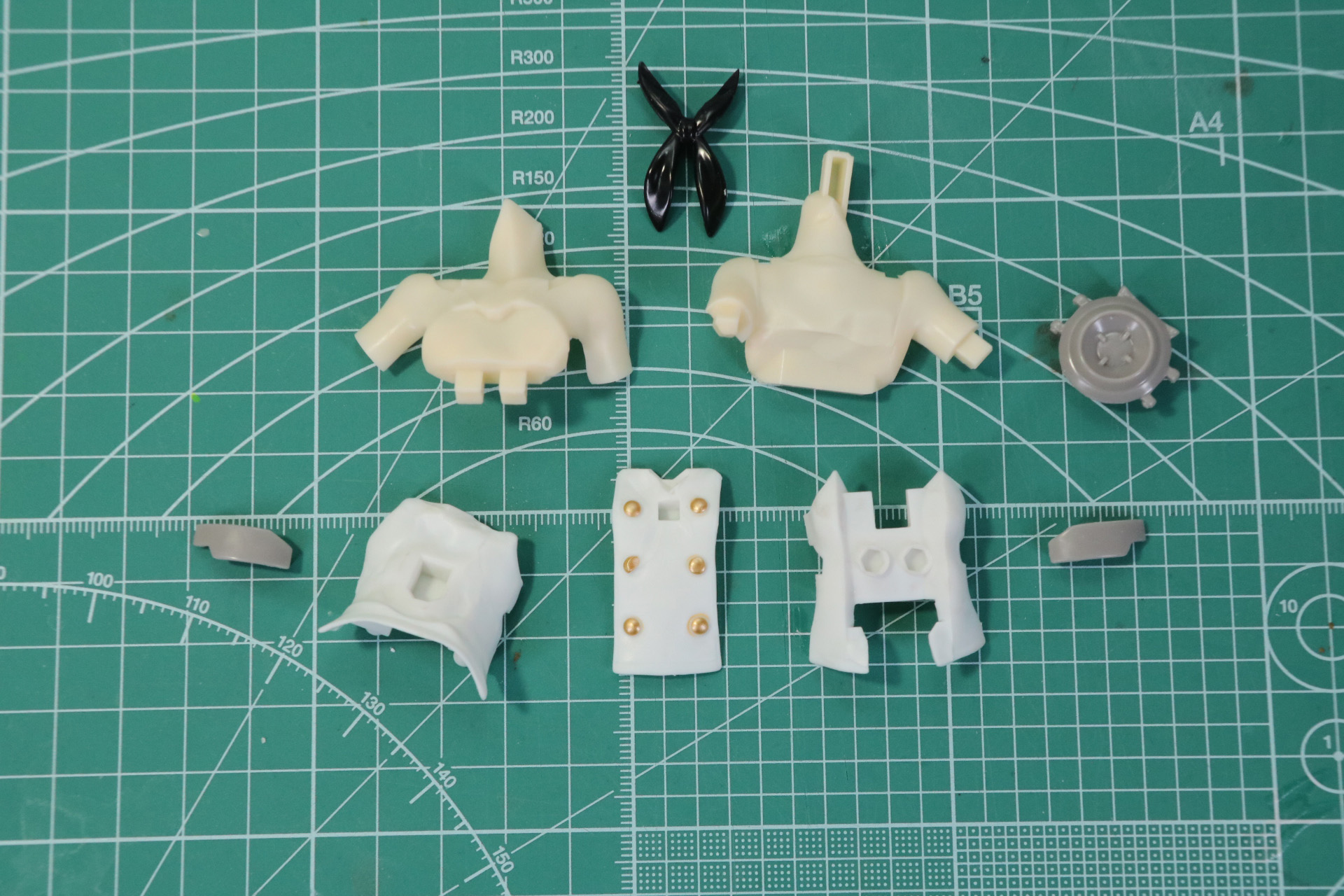 胸部の組み立て