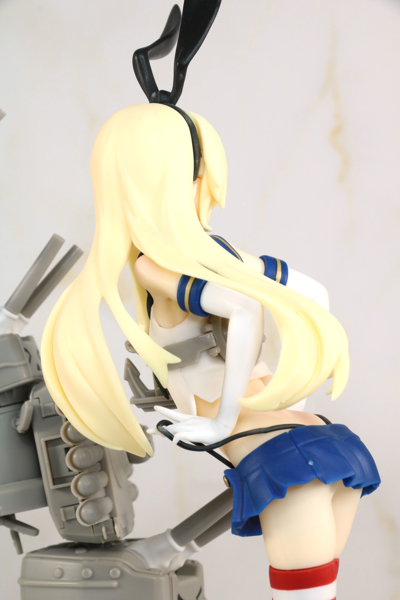 ほんのりのったウェザリングで髪の動きを強調
