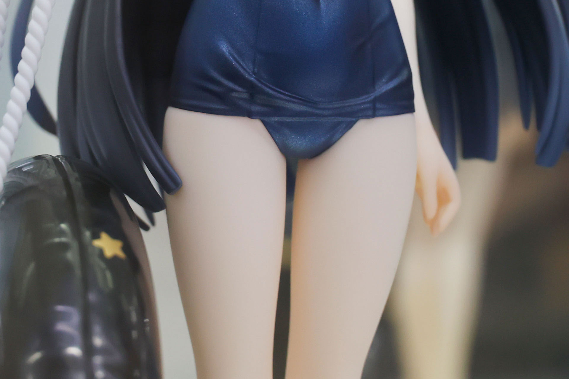 白い素肌が美しい