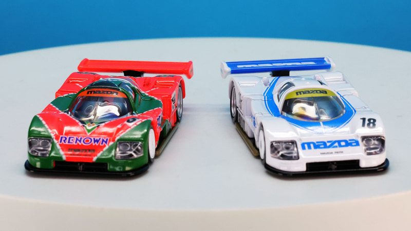 並ぶ2台の787B！