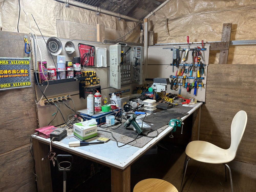 工具の揃った作業スペース