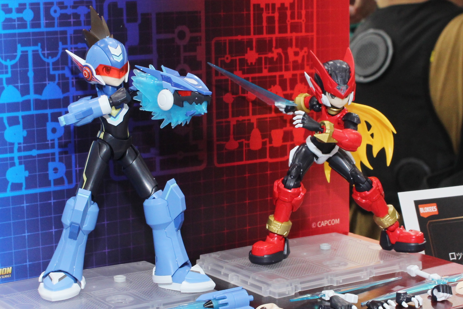 左から「ロックマン」と「ゼロ」。造形のクオリティとともに、可動にも期待がかかる