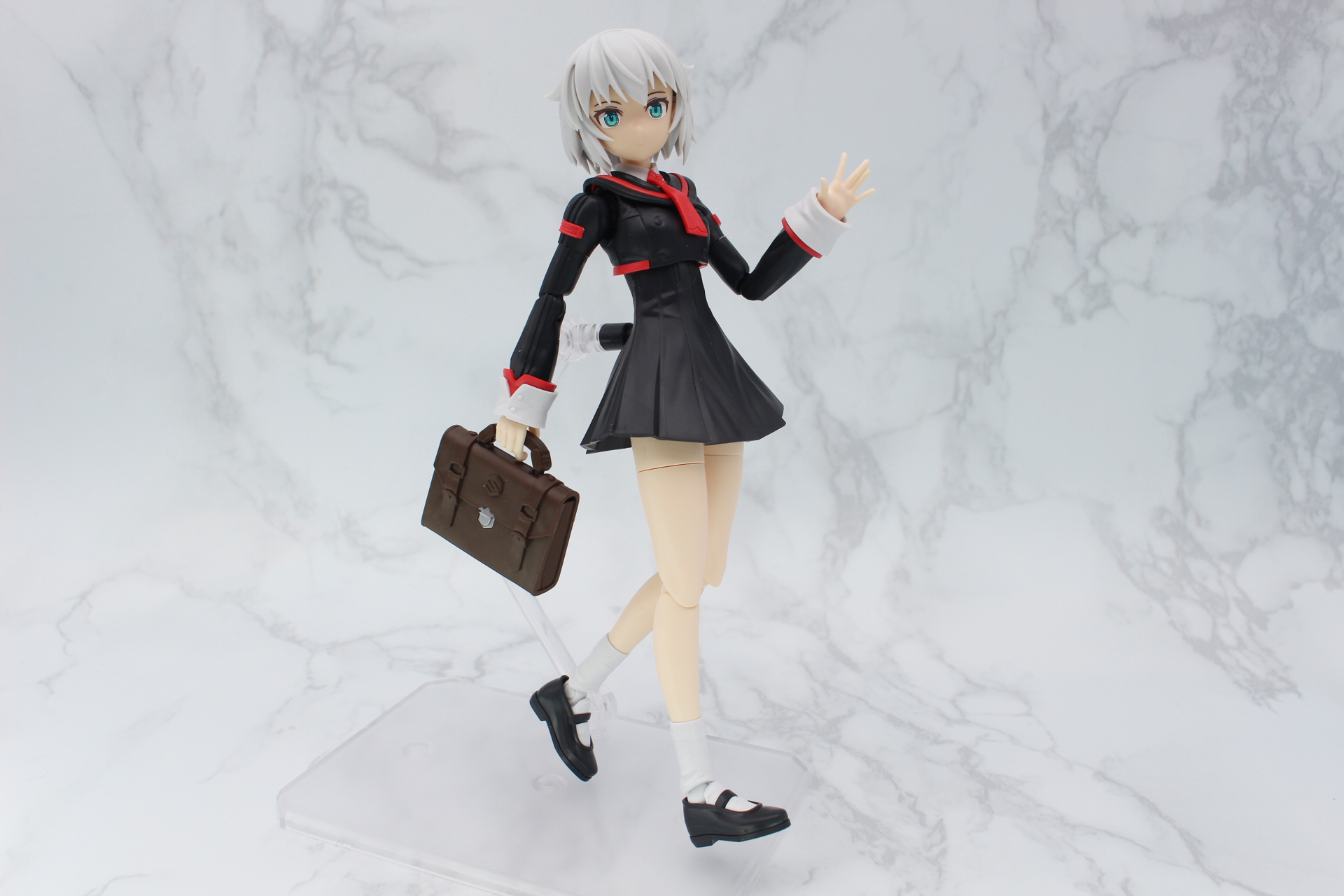 「30MS オプションボディパーツ タイプSU01[カラーA]」。7月25日発売。価格は2,200円。画像の「30MS リシェッタ(フリージアウエア)[カラーA]」のヘッドパーツは付属しない。作例では別売りの「アクションベース6 [クリアカラー]」を使用している
