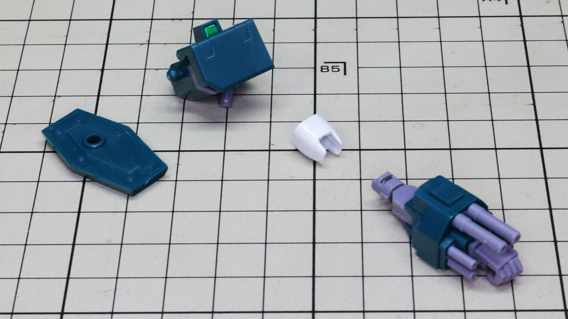 組んだ各ブロックをドッキングさせます